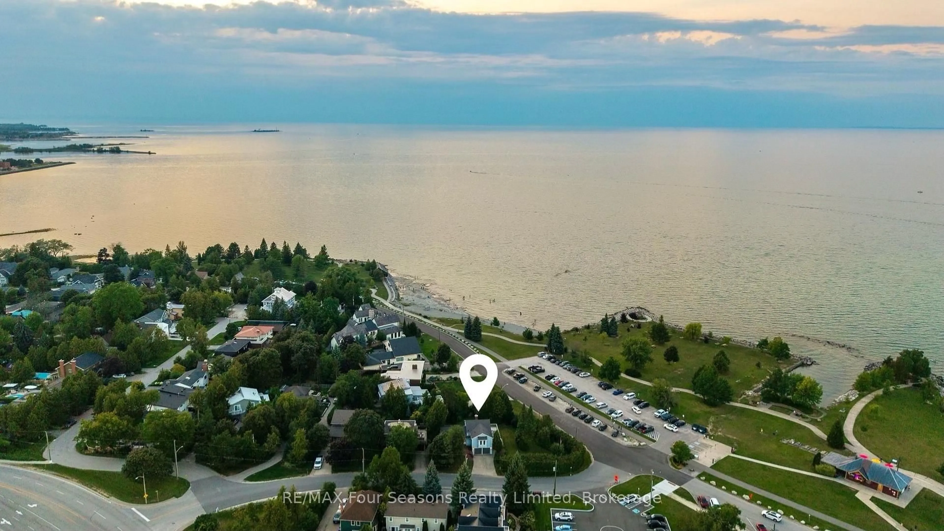 A pic from outside/outdoor area/front of a property/back of a property/a pic from drone, water/lake/river/ocean view for 97 & 99 Huron St, Collingwood Ontario L9Y 4Y3