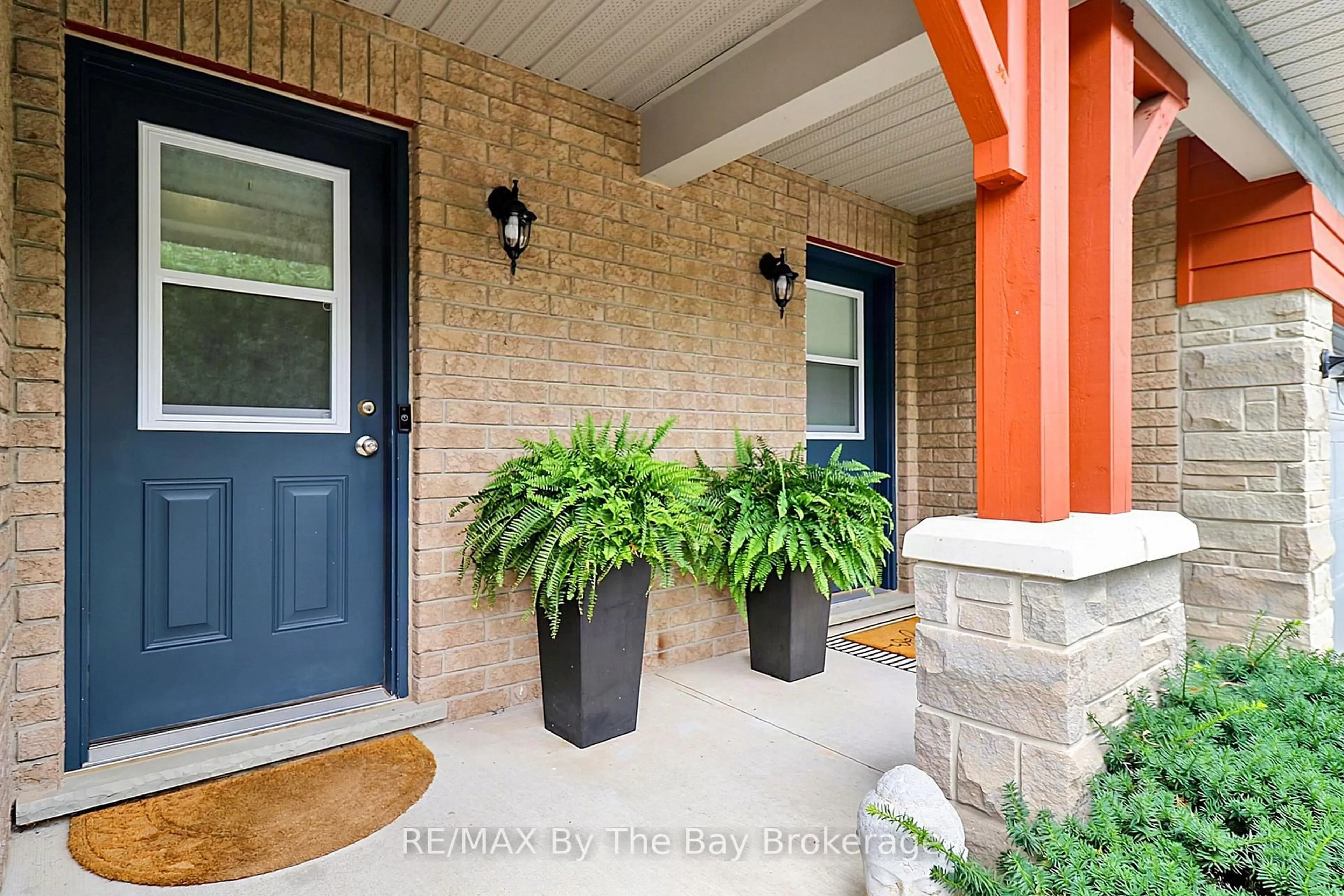 Indoor entryway for 50 Silver Glen Blvd, Collingwood Ontario L9Y 0G9