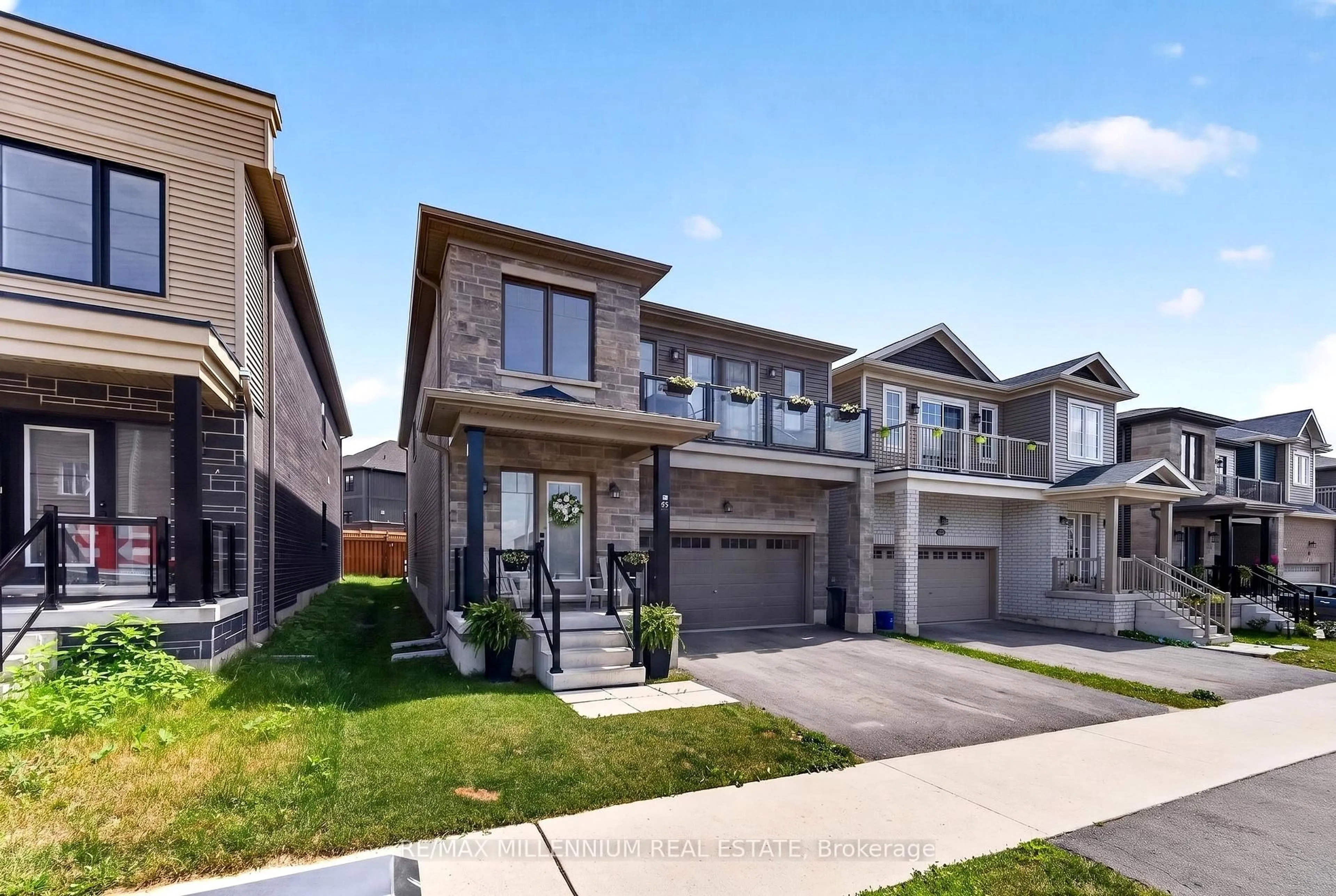 Unknown for 45 Wheatfield Rd, Barrie Ontario L9J 0T5