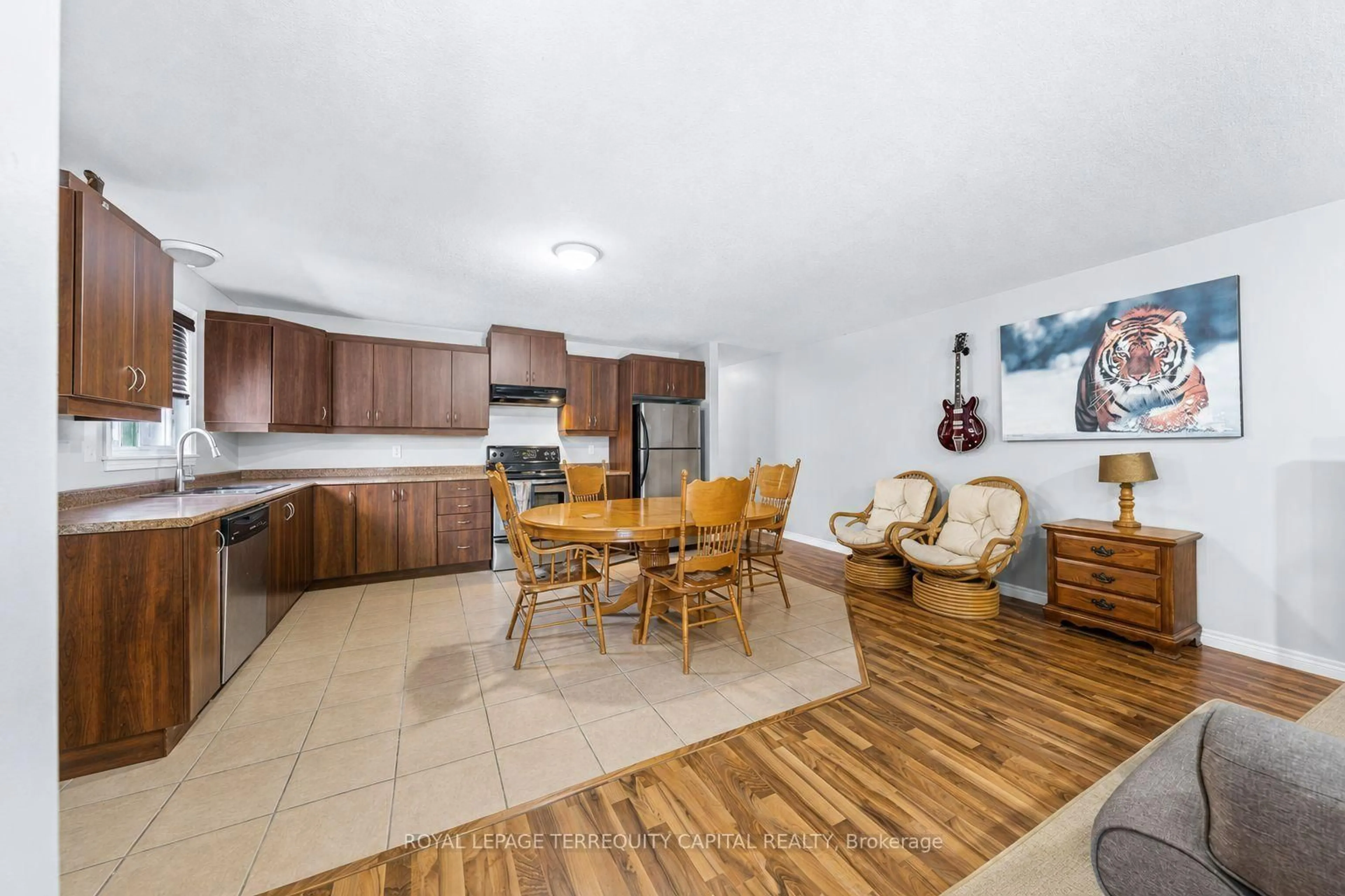Open concept kitchen, unknown for 102 Henry St, Barrie Ontario L4N 1C8