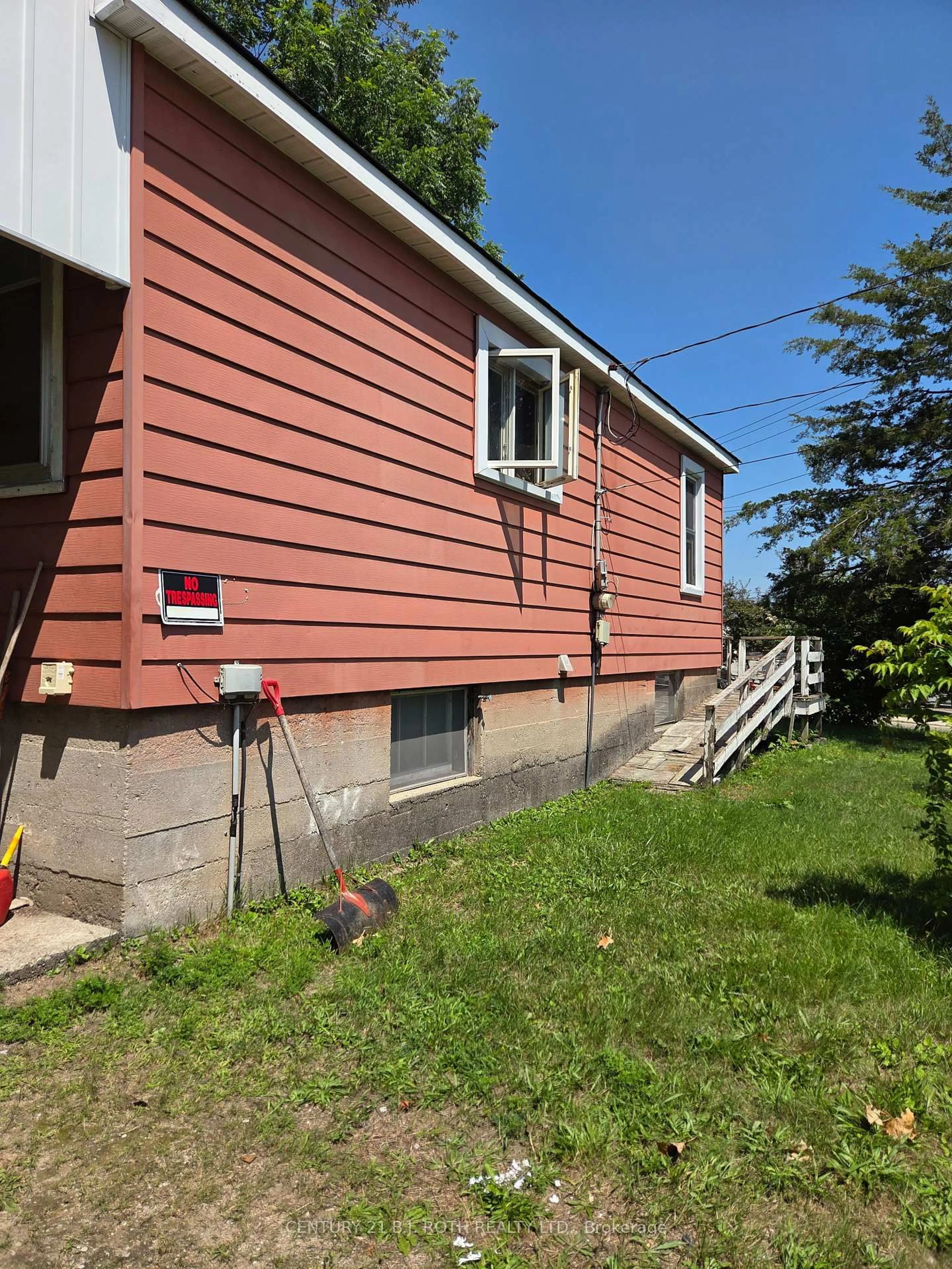 Shed for 79 Frederick St, Orillia Ontario L3V 5W6