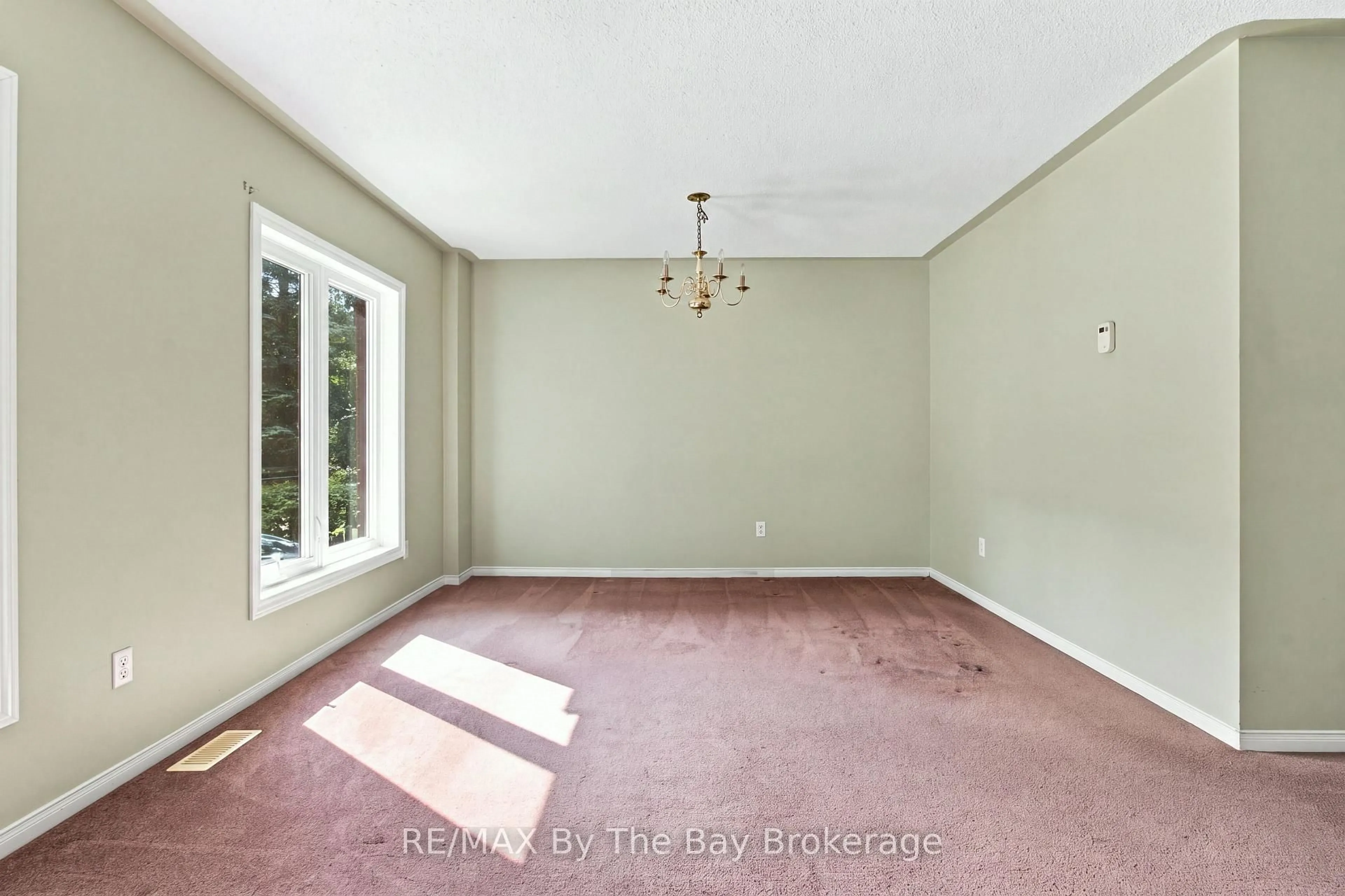 A pic of a room for 36 Harbour Cres, Wasaga Beach Ontario L9Z 1G5