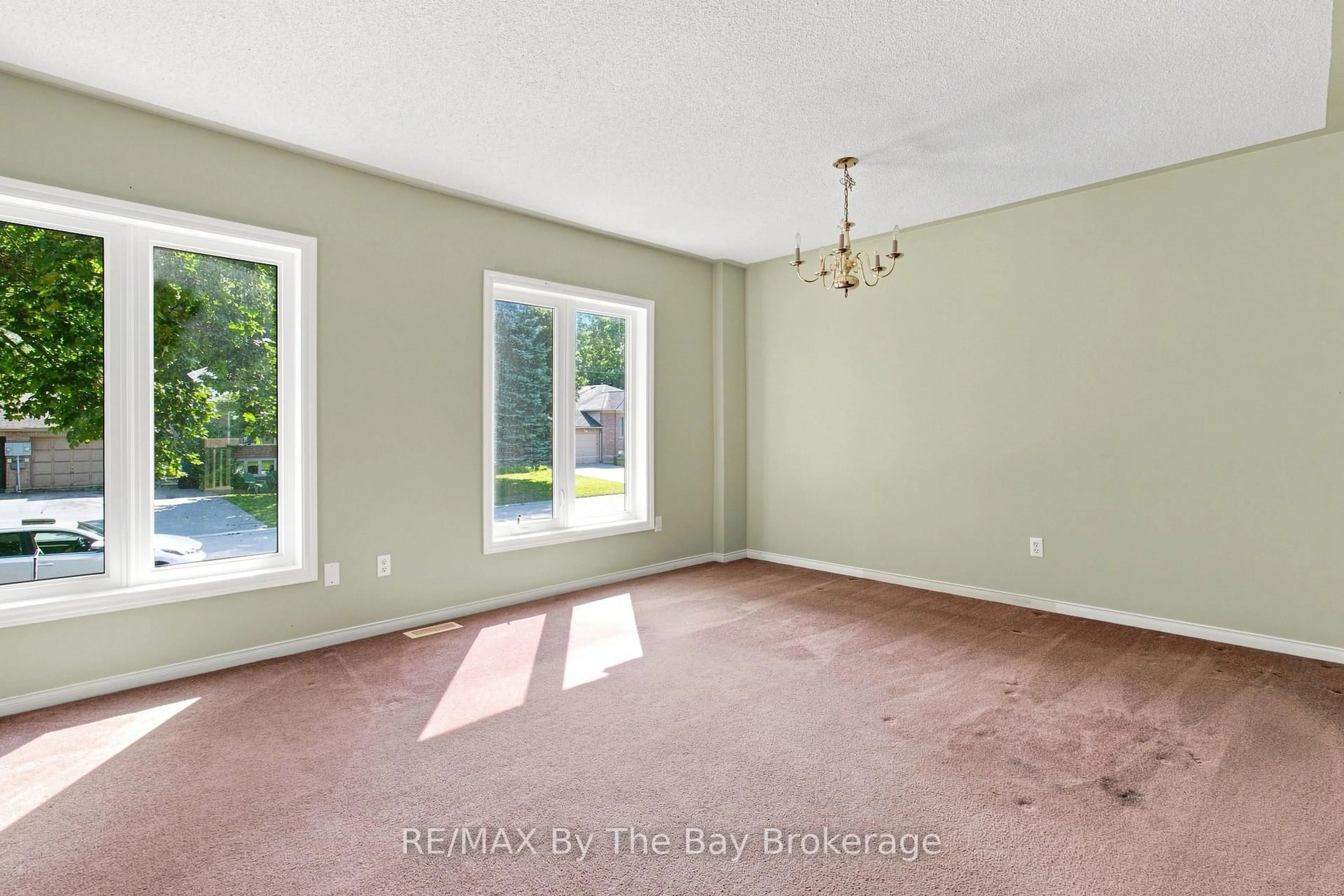 A pic of a room for 36 Harbour Cres, Wasaga Beach Ontario L9Z 1G5