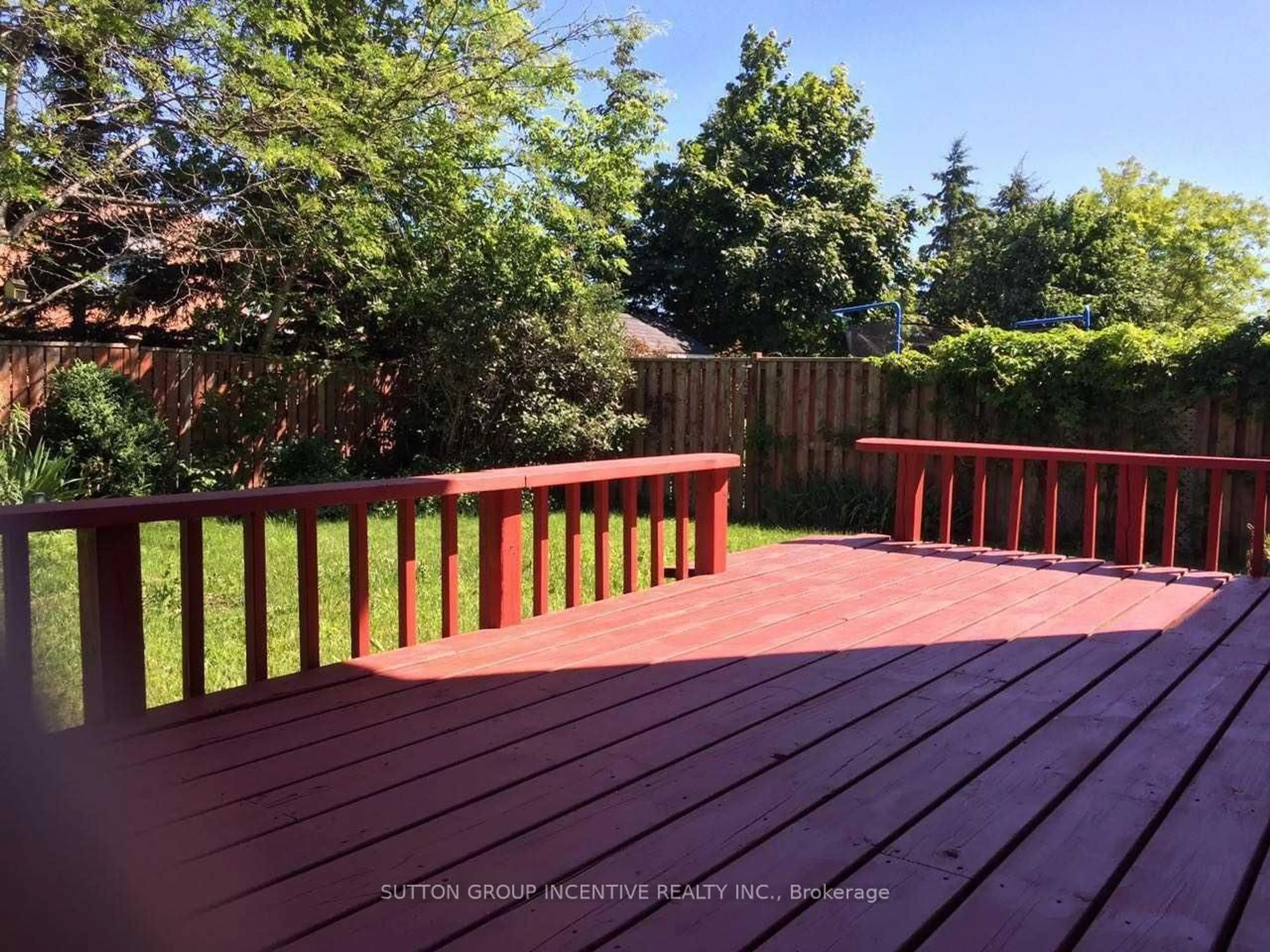 Patio, unknown for 18 Merganser Crt, Barrie Ontario L4N 8W7