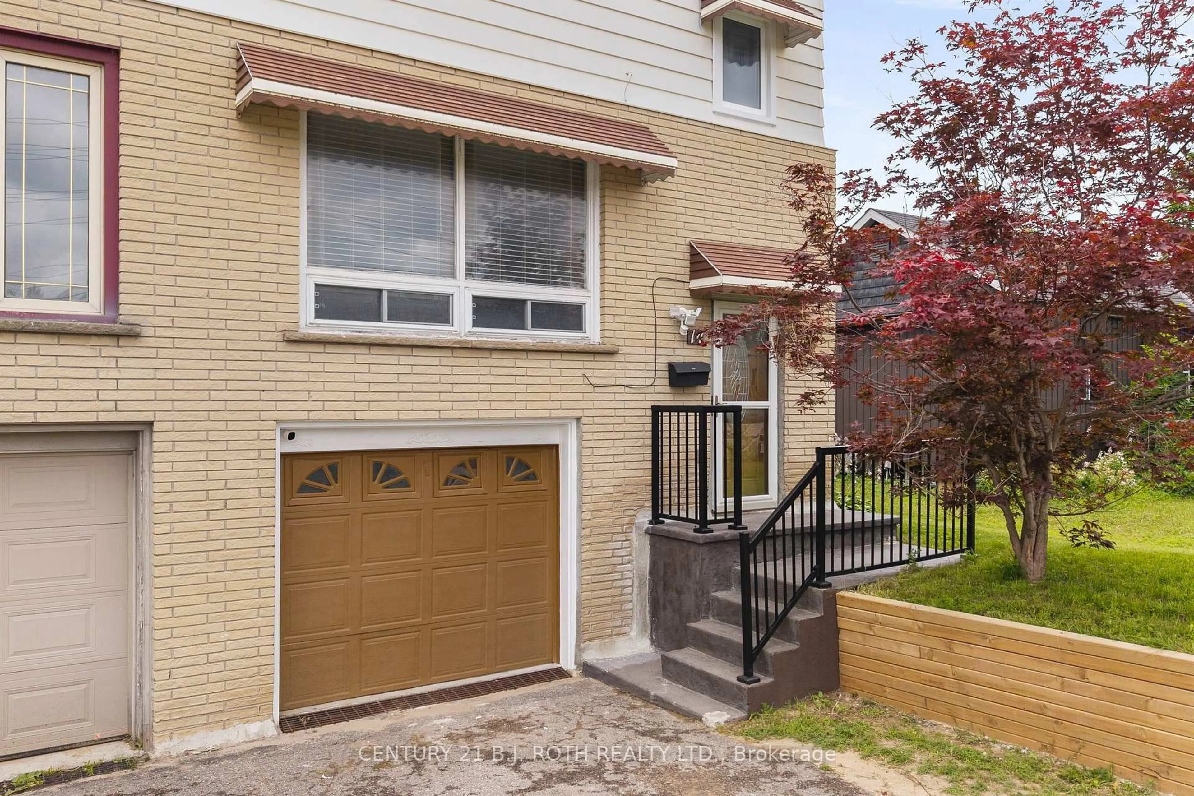 Home with brick exterior material, street for 14 Innisfil St, Barrie Ontario L4N 3C9
