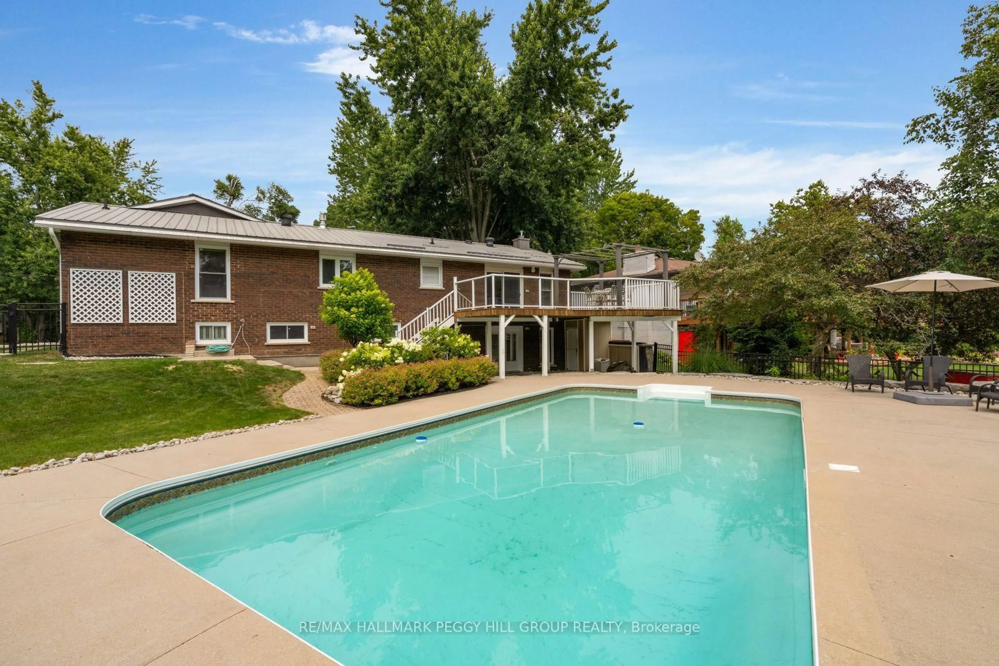 Pool for 3644 Shadow Creek Rd, Severn Ontario L3V 0V8