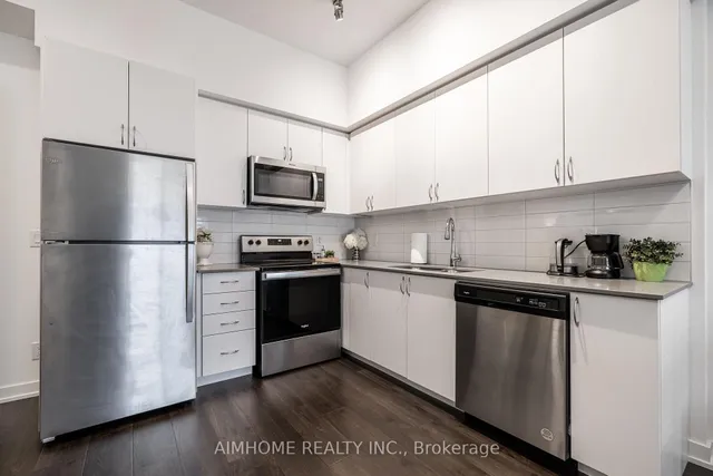 56 Lakeside Terr #1203, Barrie 3
