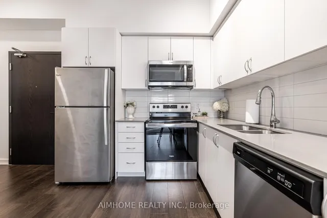 56 Lakeside Terr #1203, Barrie 4