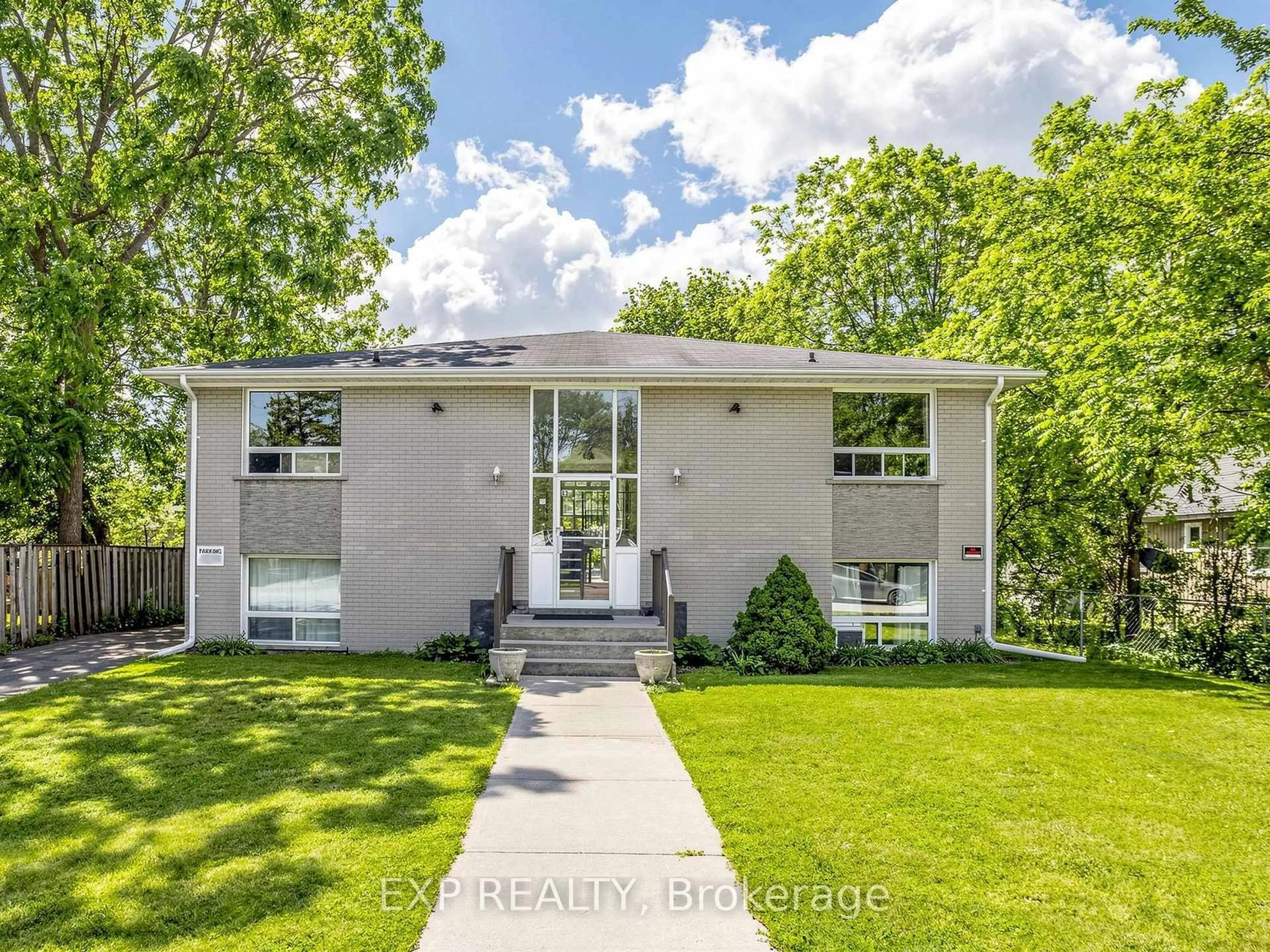 Unknown for 89 Donald St, Barrie Ontario L4N 1E6