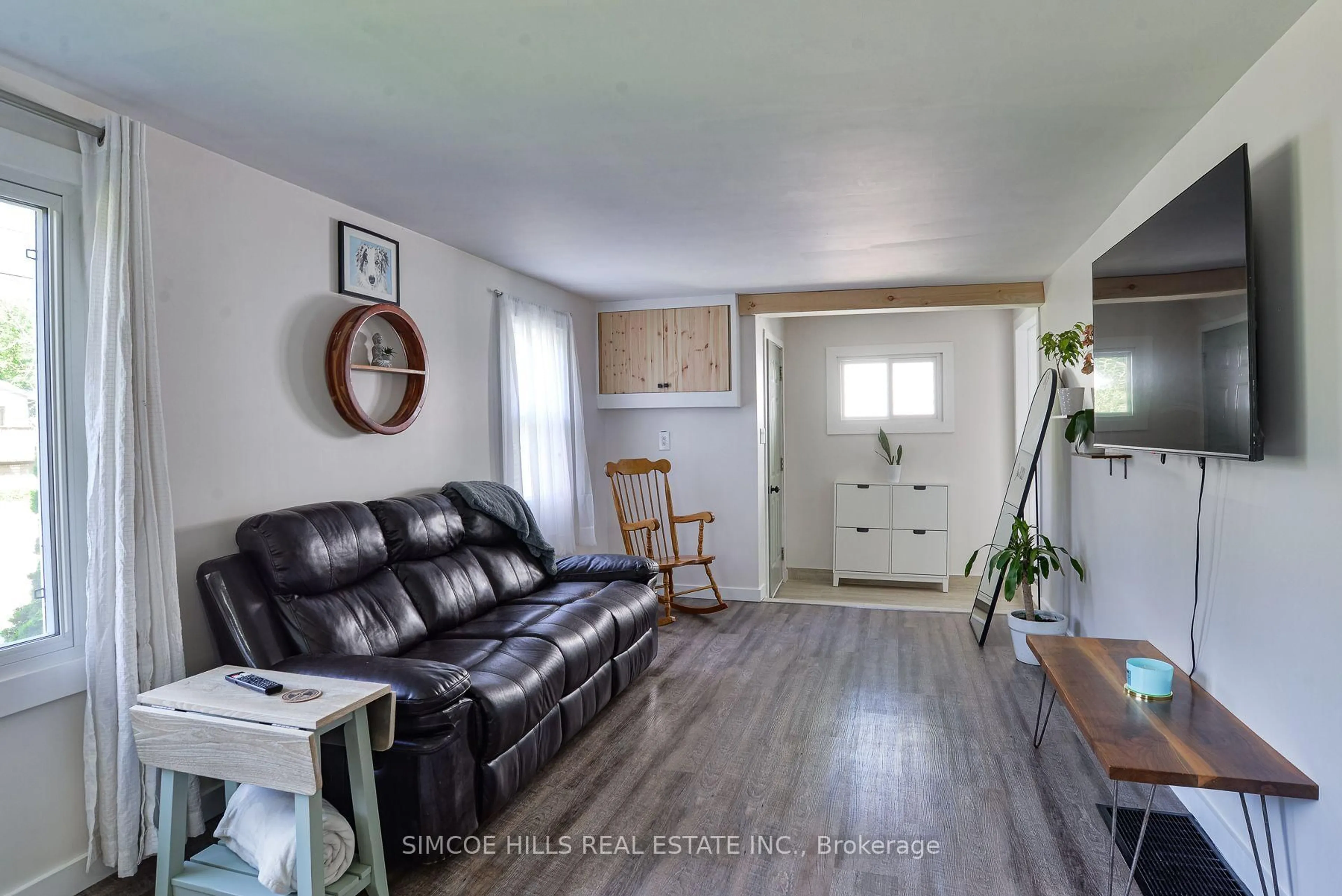 Living room with furniture, unknown for 3433 Beachview Ave, Severn Ontario L0K 1G0