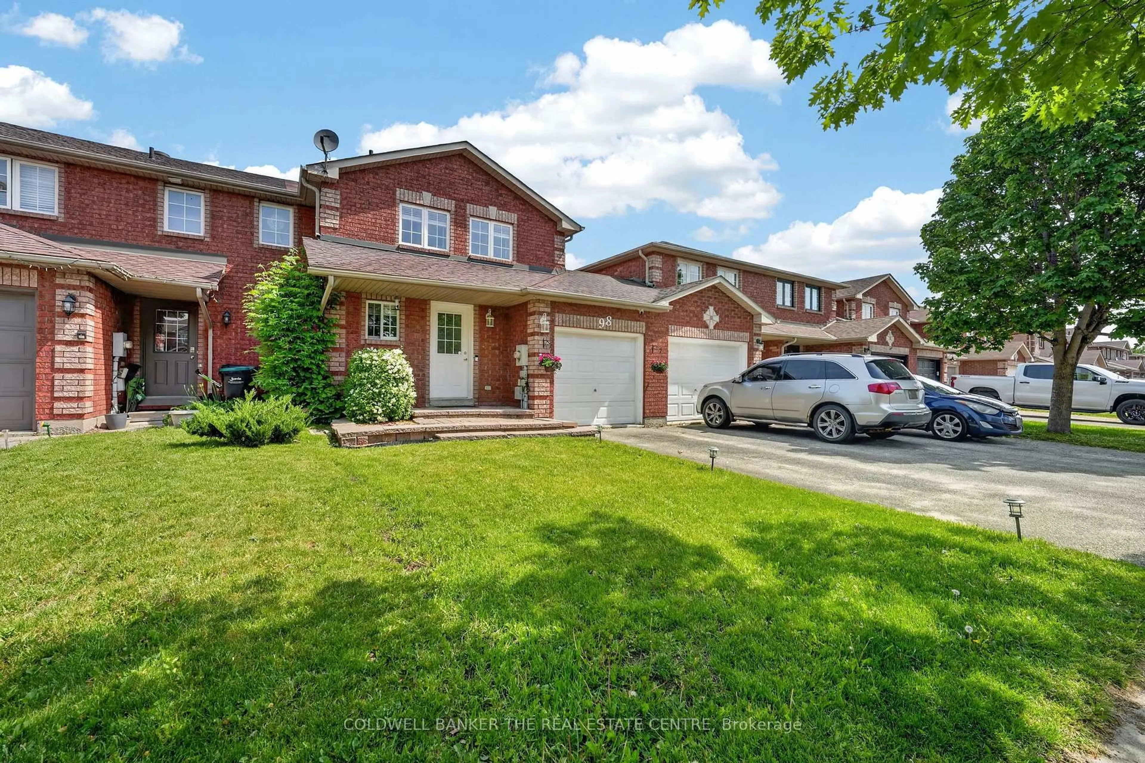 Home with brick exterior material, street for 98 Cheltenham Rd, Barrie Ontario L4M 6S7