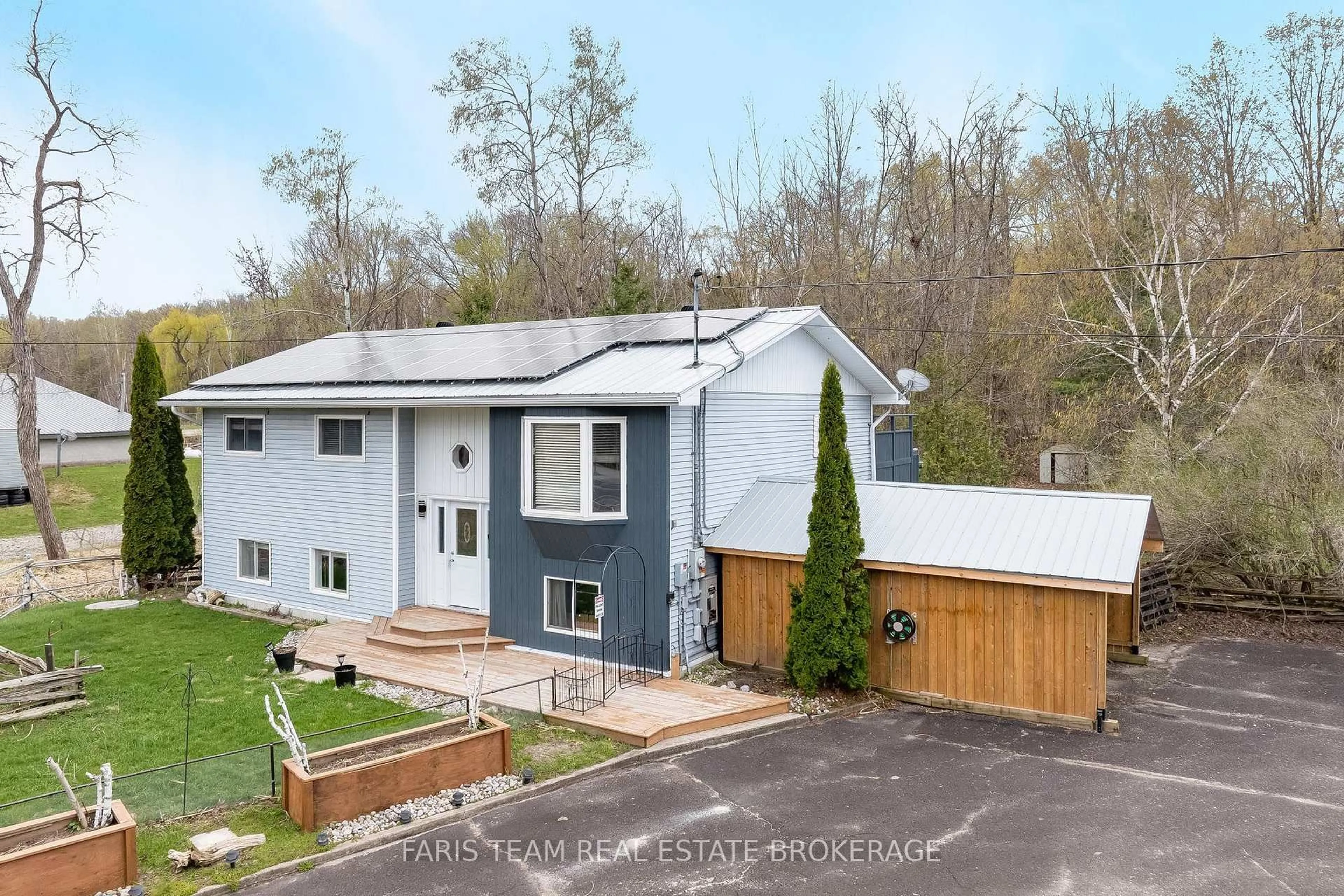 A pic from outside/outdoor area/front of a property/back of a property/a pic from drone, street for 12804 County Road 16, Severn Ontario L0K 2C0
