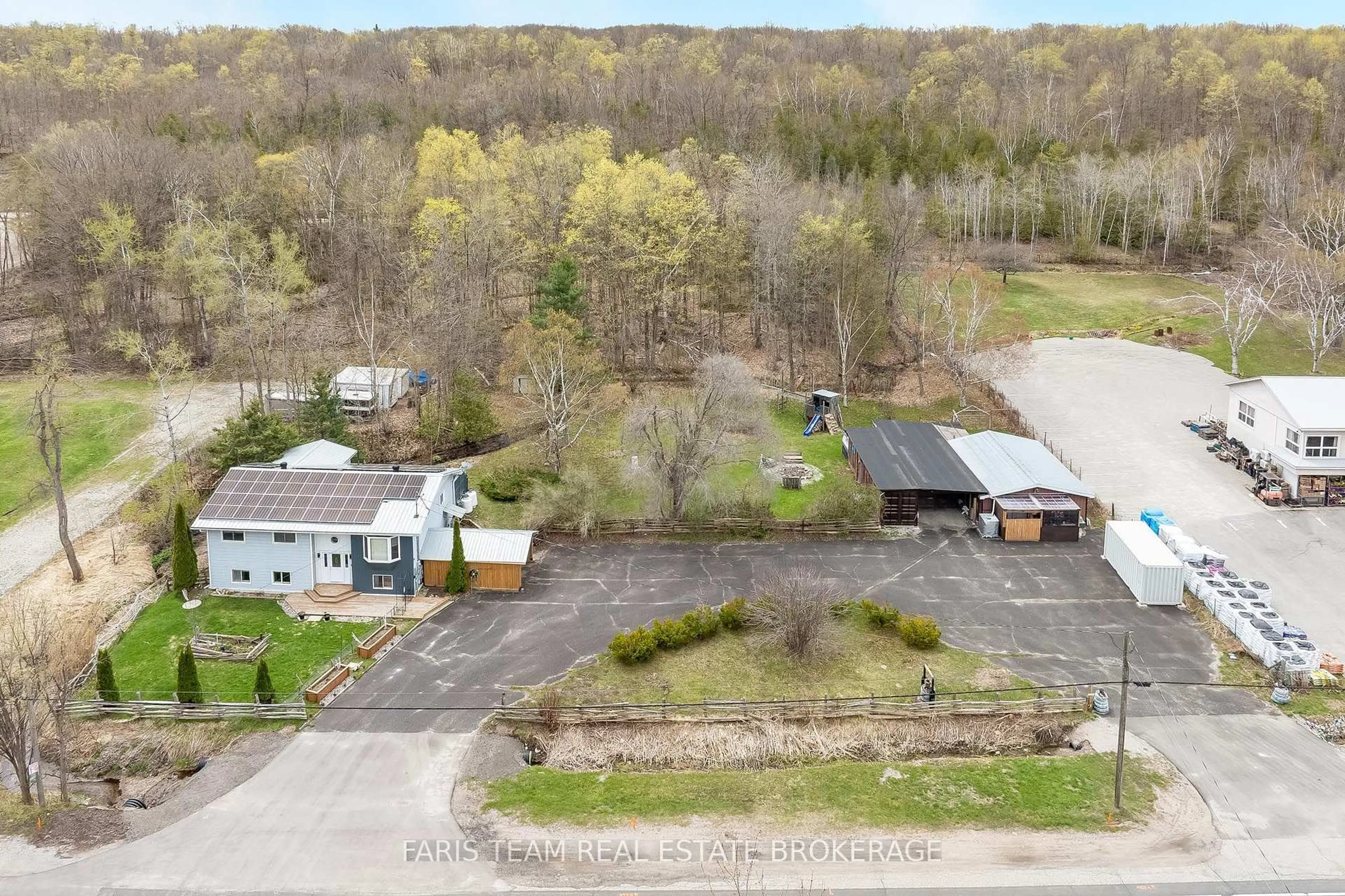 A pic from outside/outdoor area/front of a property/back of a property/a pic from drone, unknown for 12804 County Road 16, Severn Ontario L0K 2C0