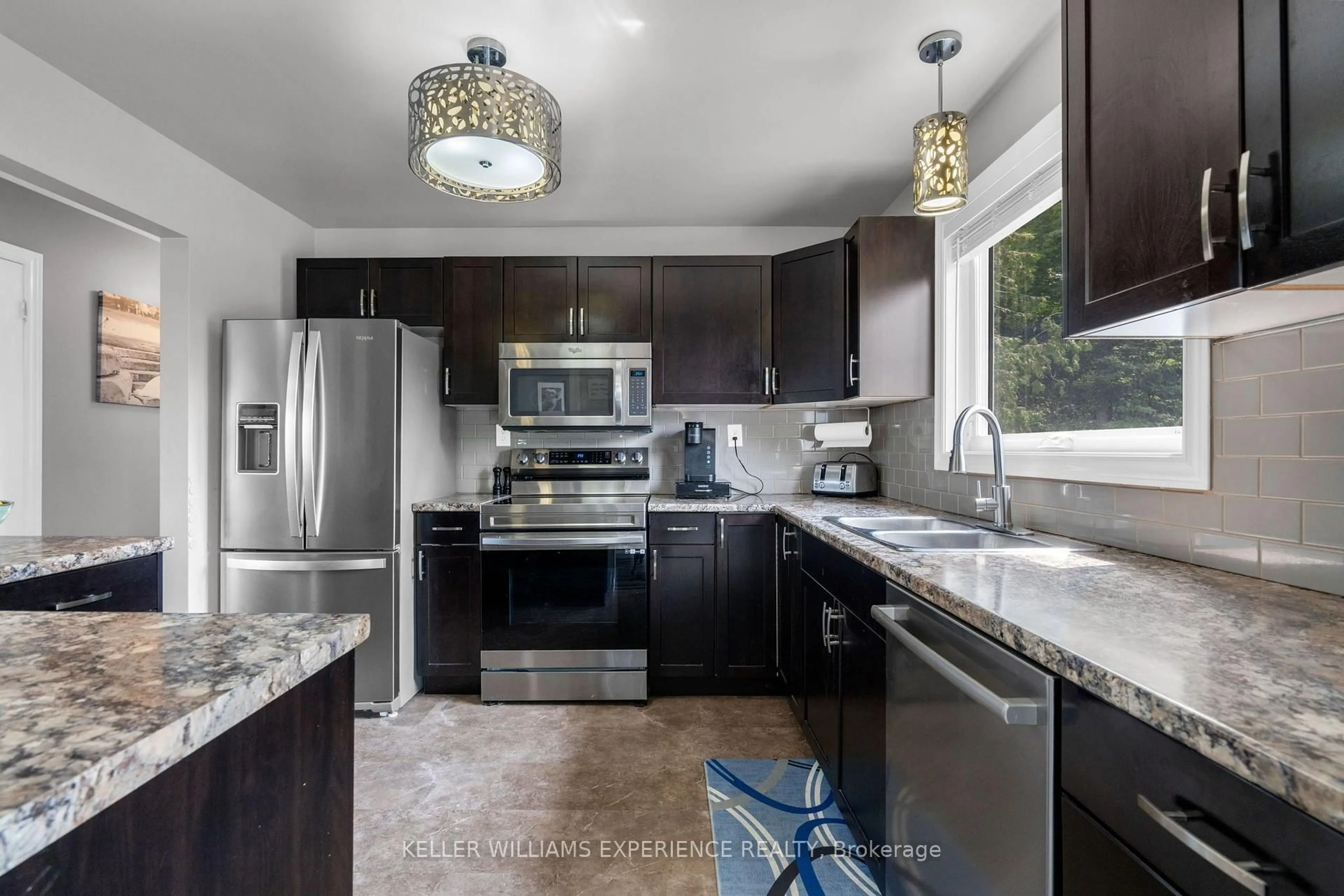 Open concept kitchen, ceramic/tile floor for 28 Park St, Tay Ontario L0K 2A0