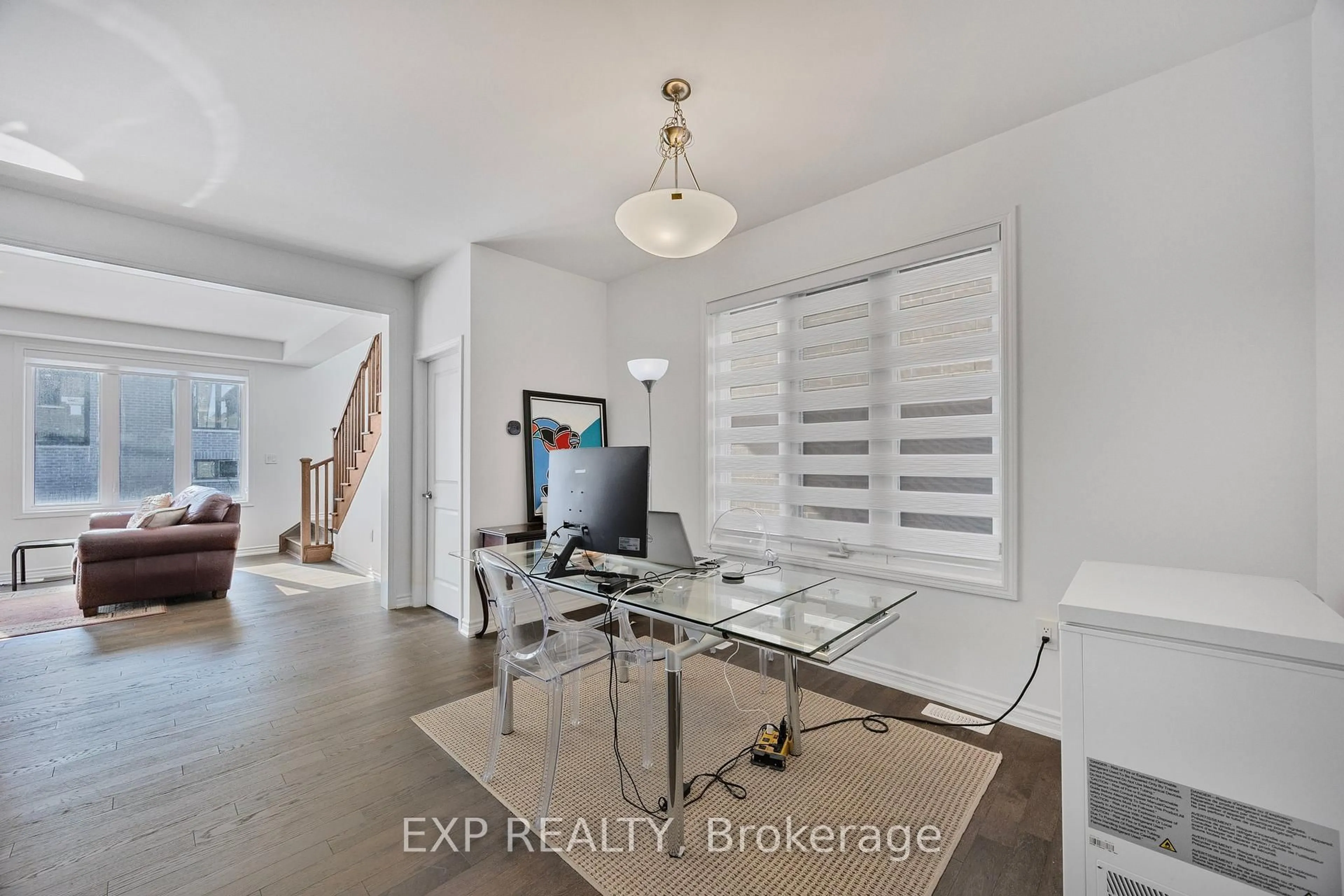 Indoor entryway for 53 Mcbride Tr, Barrie Ontario L9J 0P9