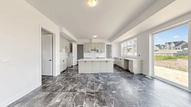 12 Aldwinckle Ave, Oro-Medonte 4