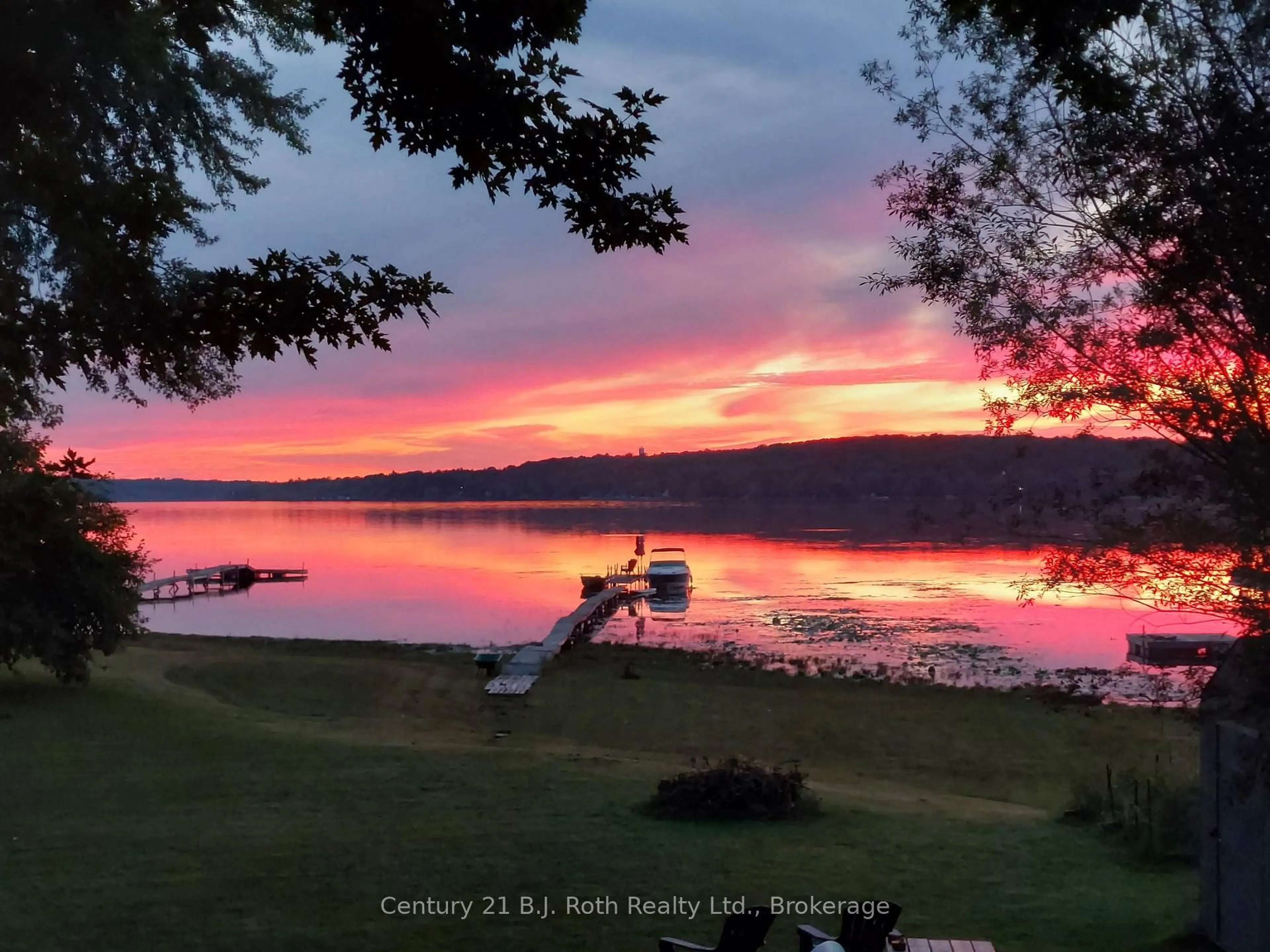 Blurry image for 95 Maskinonge Rd, Tay Ontario L0K 2A0