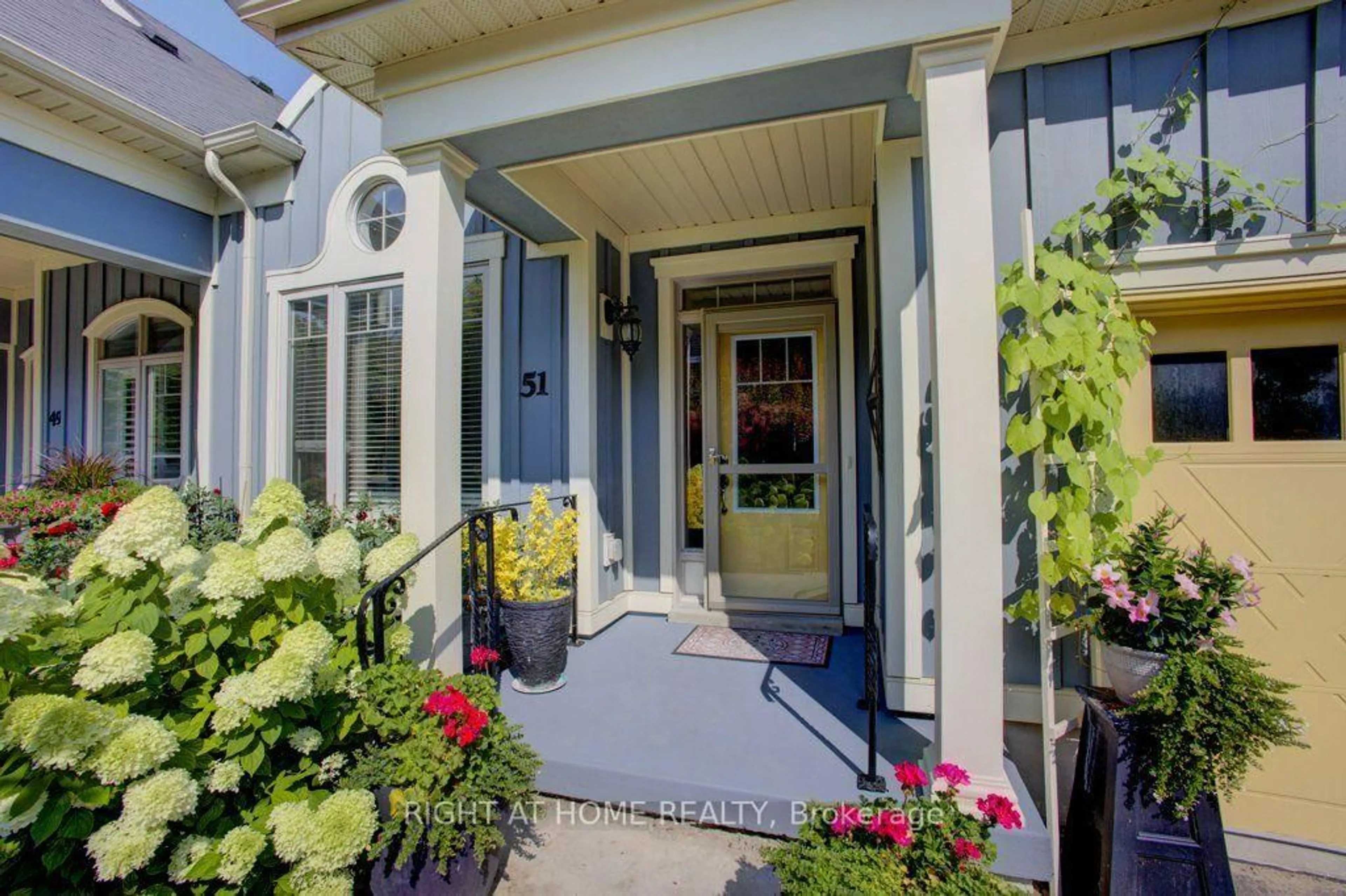 Indoor entryway for 51 Wally Dr, Wasaga Beach Ontario L9Z 0G5