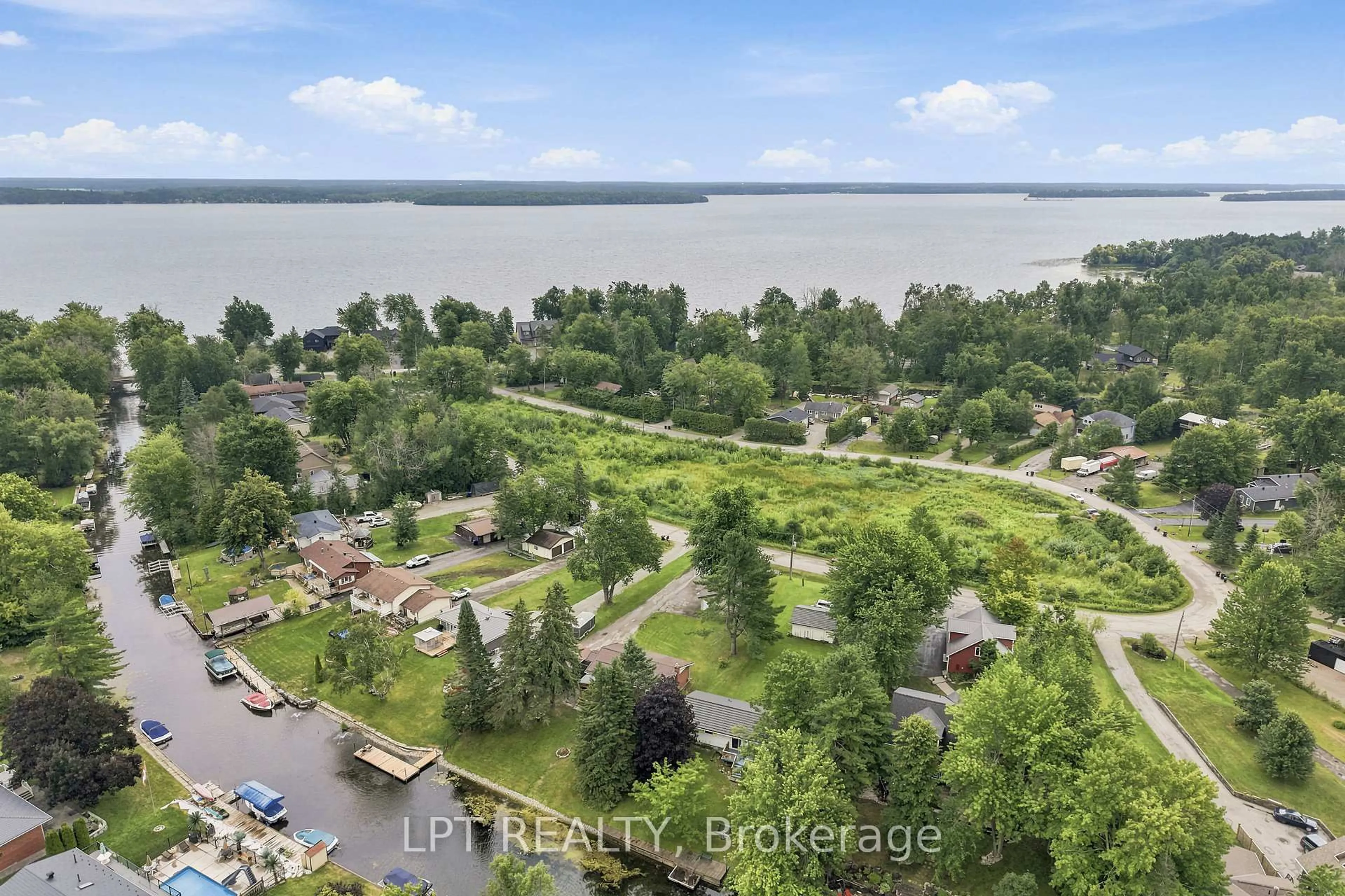 A pic from outside/outdoor area/front of a property/back of a property/a pic from drone, water/lake/river/ocean view for 2628 Westshore Cres, Severn Ontario L3V 0V8