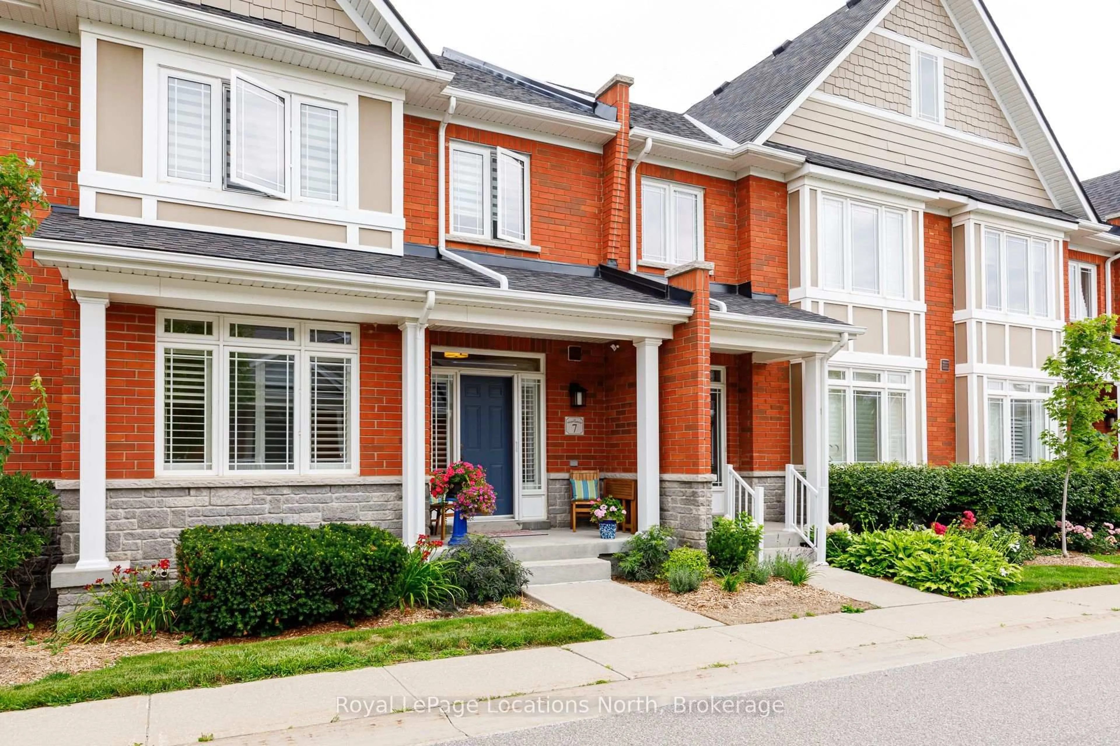 Home with brick exterior material, street for 7 Collship Lane, Collingwood Ontario L9Y 0J6