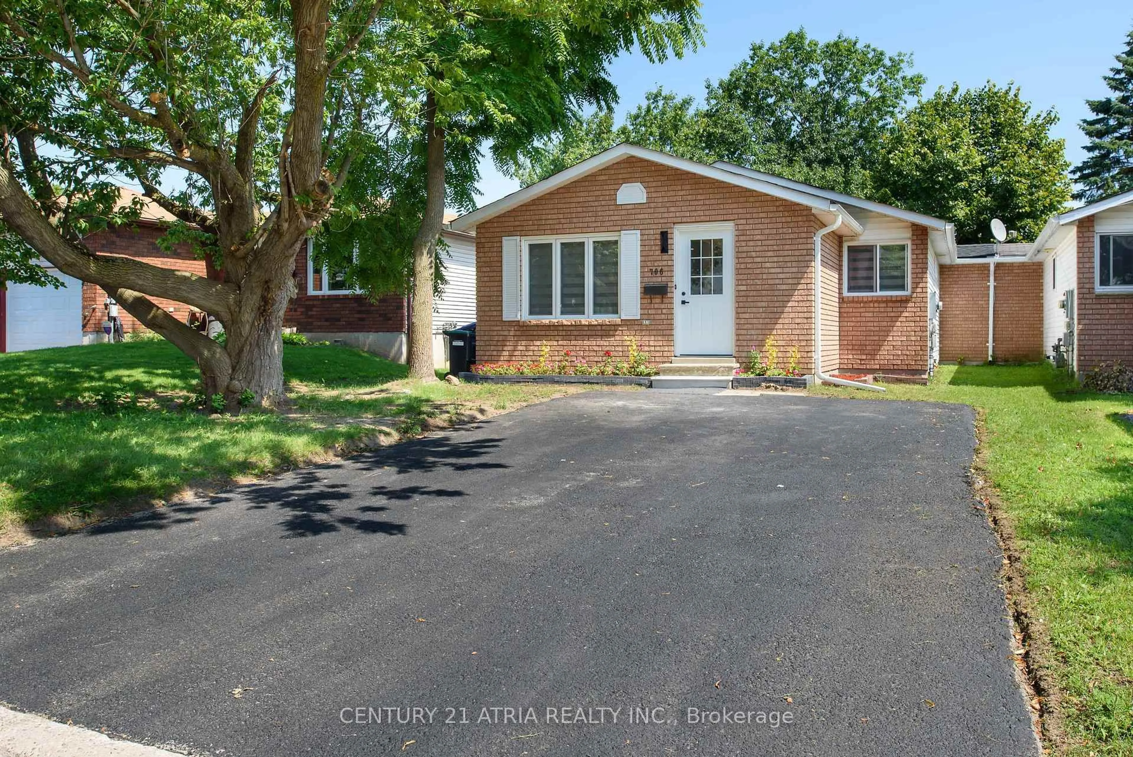 Unknown for 706 Frazer Dr, Midland Ontario L4R 5C1