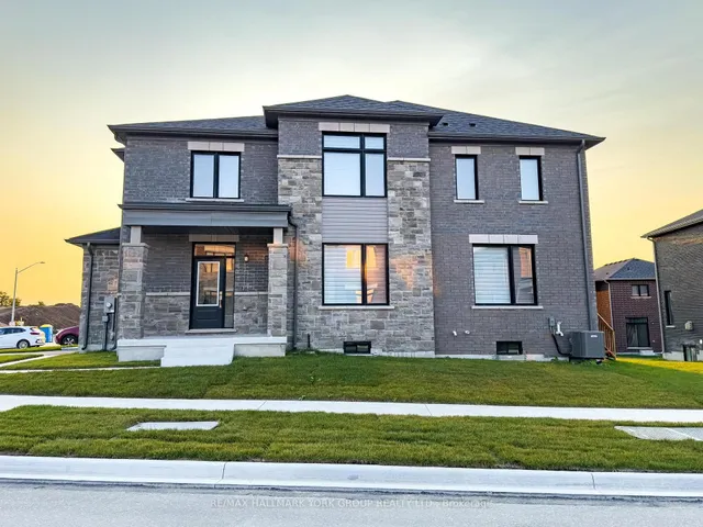 145 Fenchurch Manr, Barrie 2
