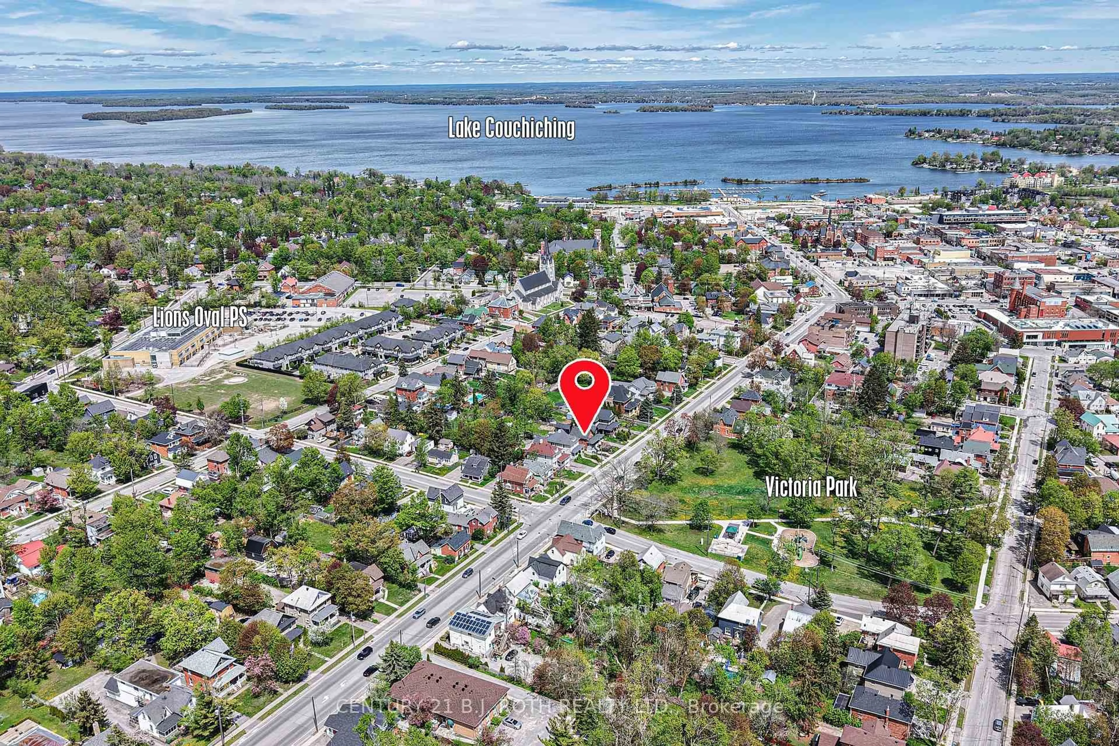 A pic from outside/outdoor area/front of a property/back of a property/a pic from drone, water/lake/river/ocean view for 80 Coldwater Rd, Orillia Ontario L3V 3L4