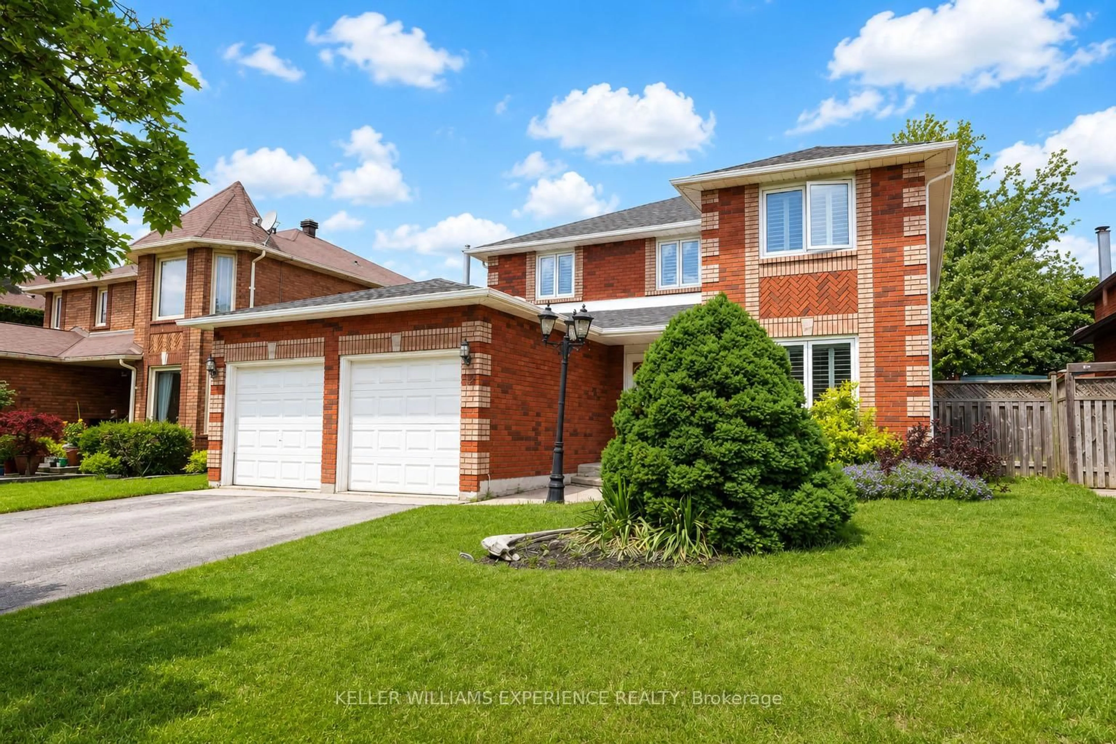 Home with brick exterior material, street for 132 James St, Barrie Ontario L4N 6X9