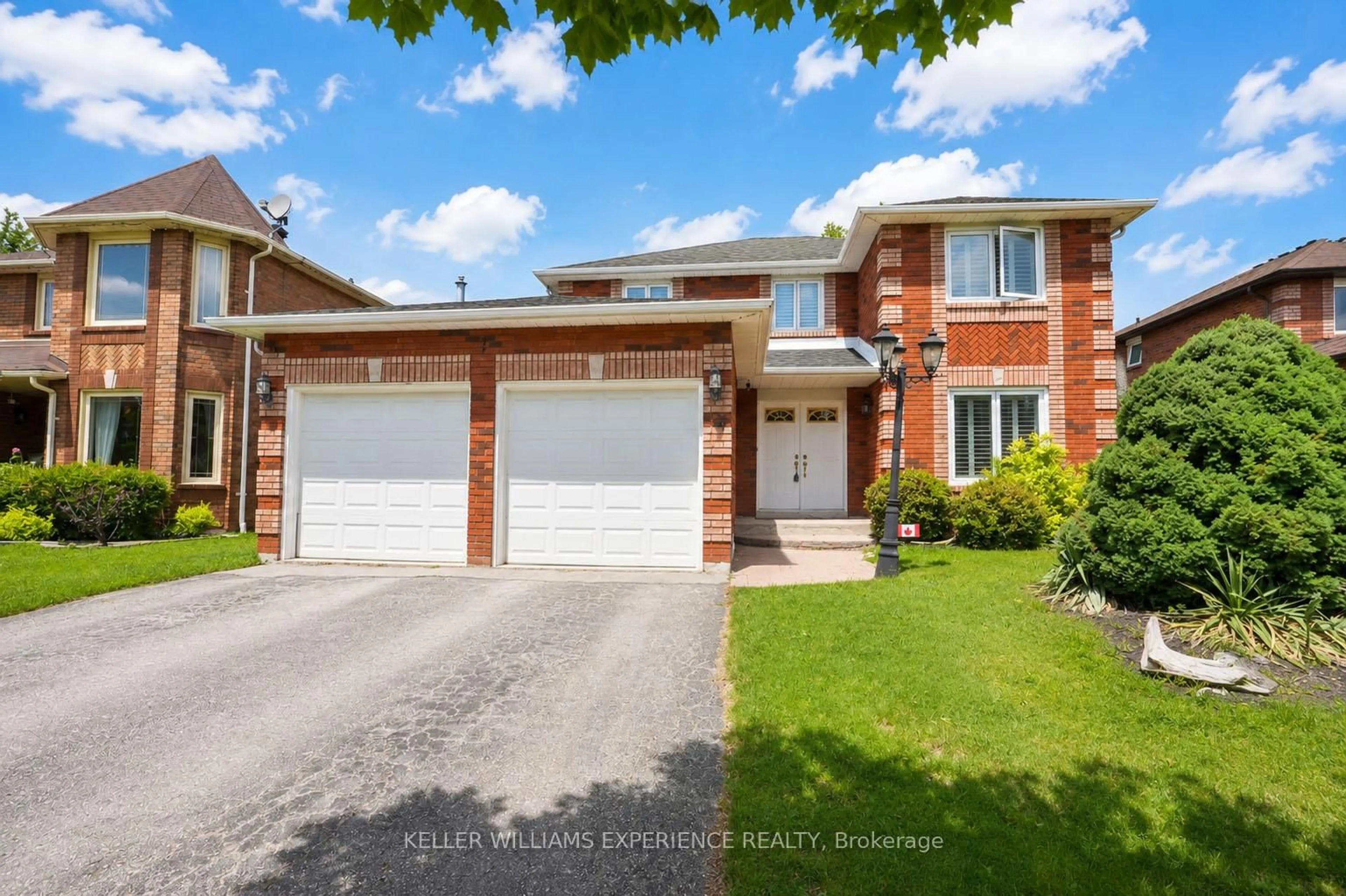 Home with brick exterior material, street for 132 James St, Barrie Ontario L4N 6X9