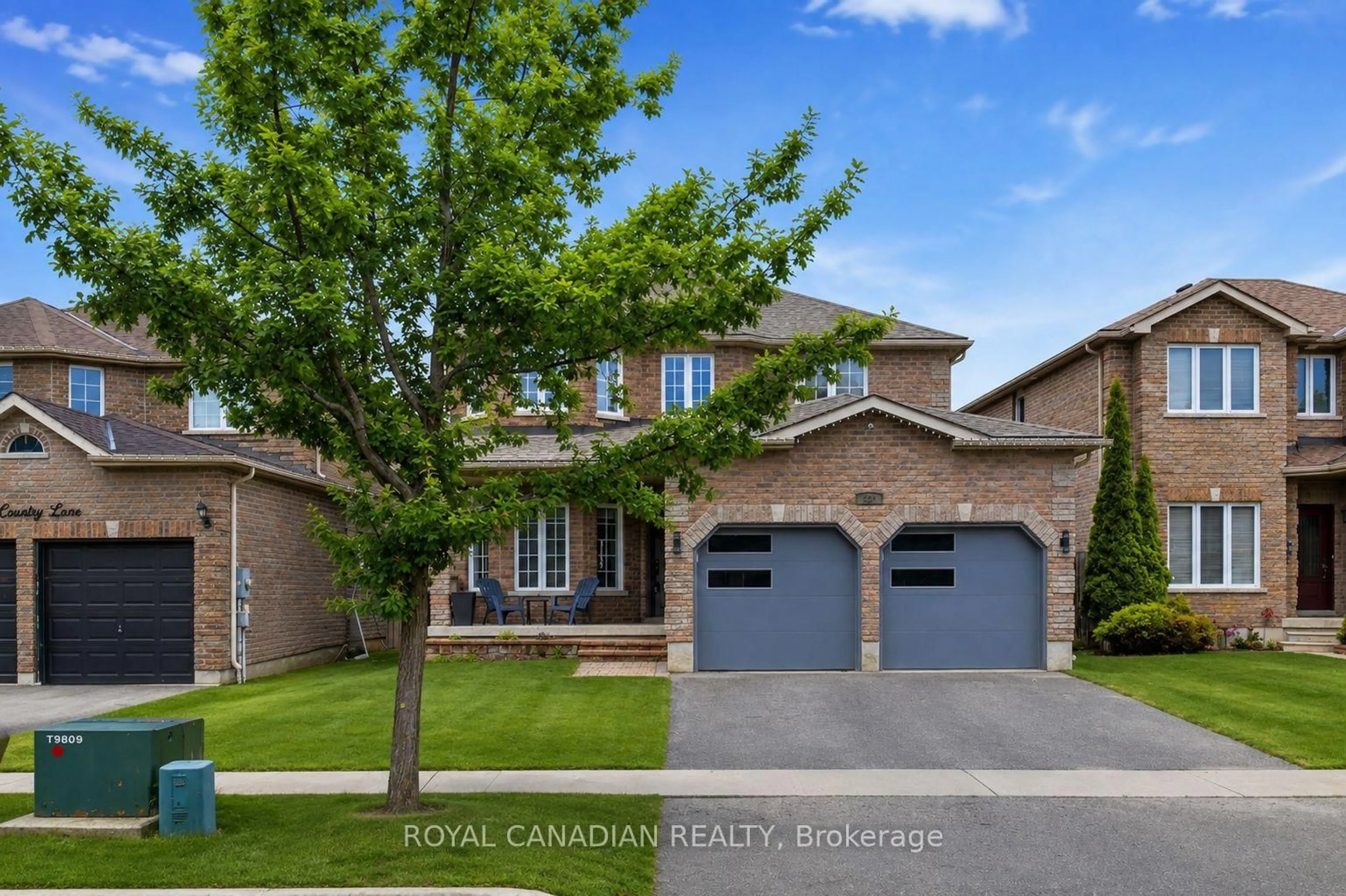 Home with brick exterior material, street for 264 Country Lane, Barrie Ontario L4N 0Y3