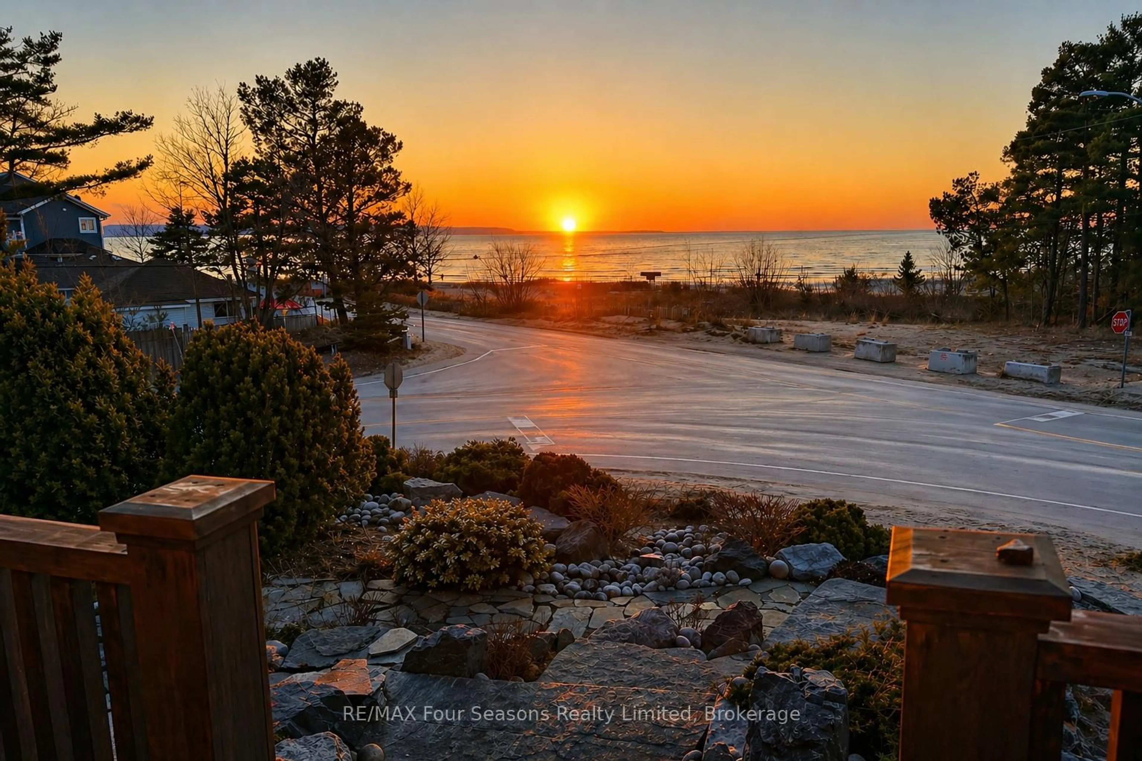 Patio, water/lake/river/ocean view for 805 Eastdale Dr, Wasaga Beach Ontario L9Z 2R5