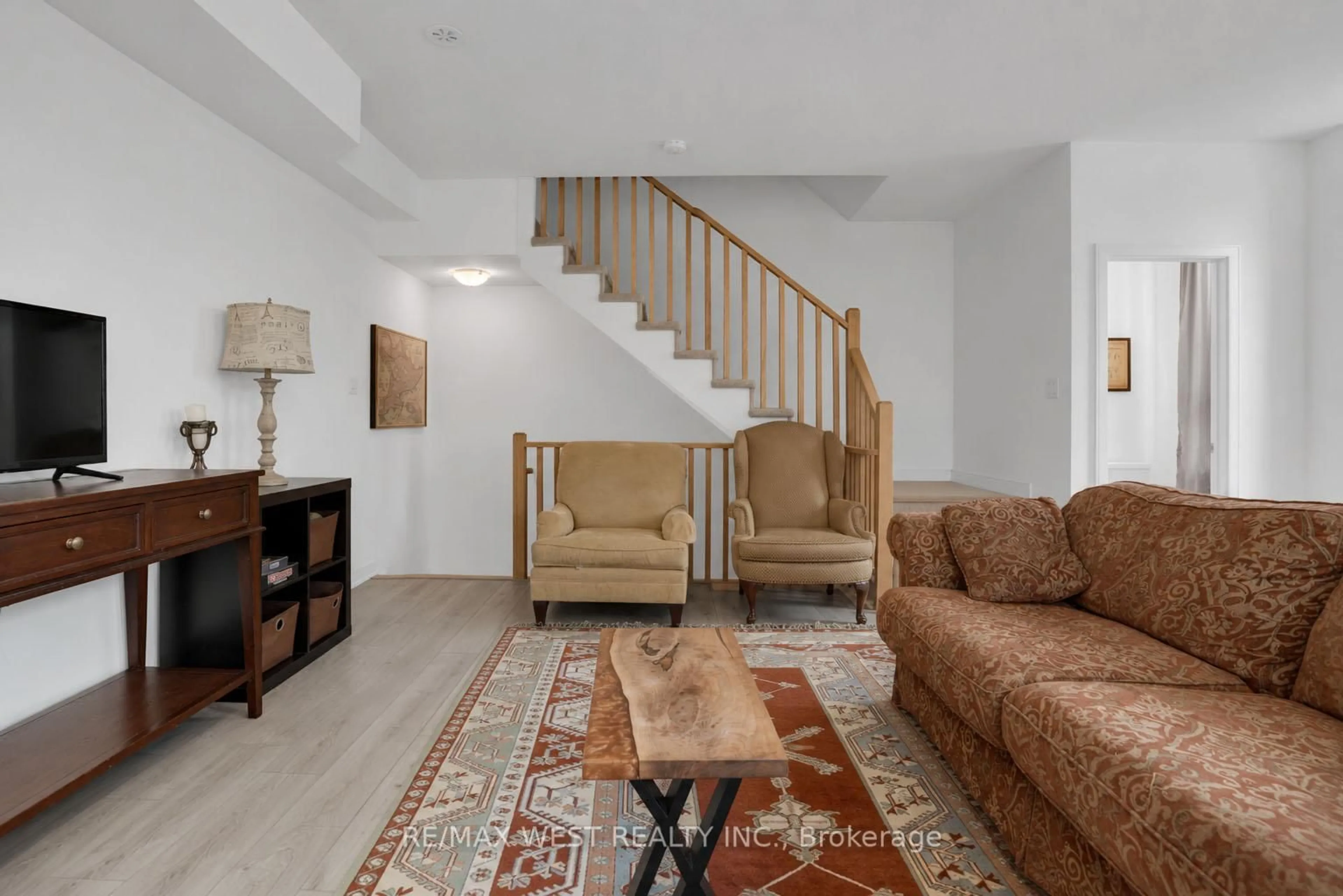 Living room with furniture, unknown for 34 Spry Lane, Barrie Ontario L4N 0H7