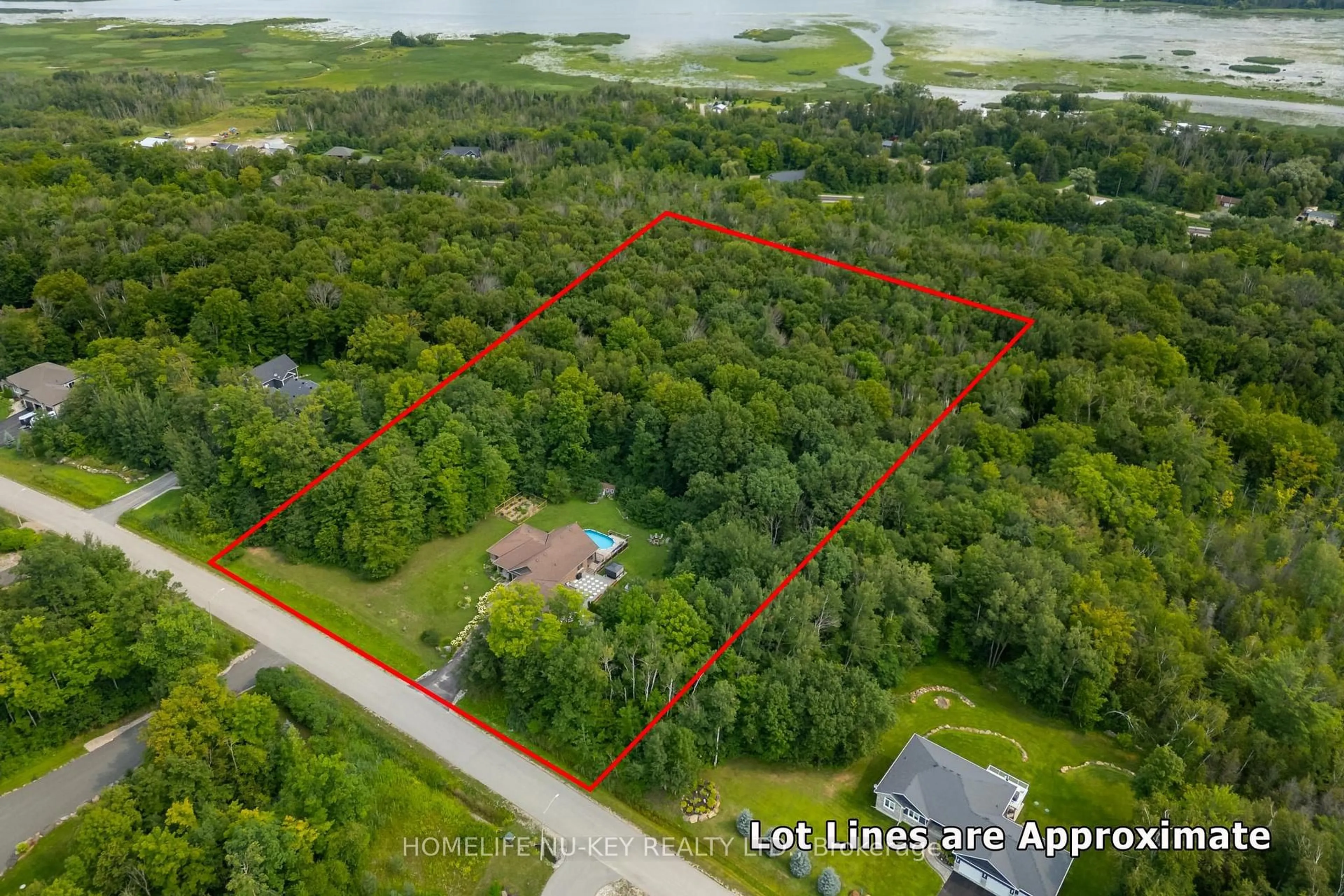 A pic from outside/outdoor area/front of a property/back of a property/a pic from drone, water/lake/river/ocean view for 1655 Georgian Heights Blvd, Severn Ontario L0K 2C0