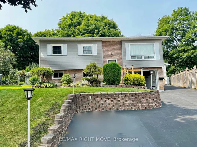 8 Gaudaur Crt, Orillia 3