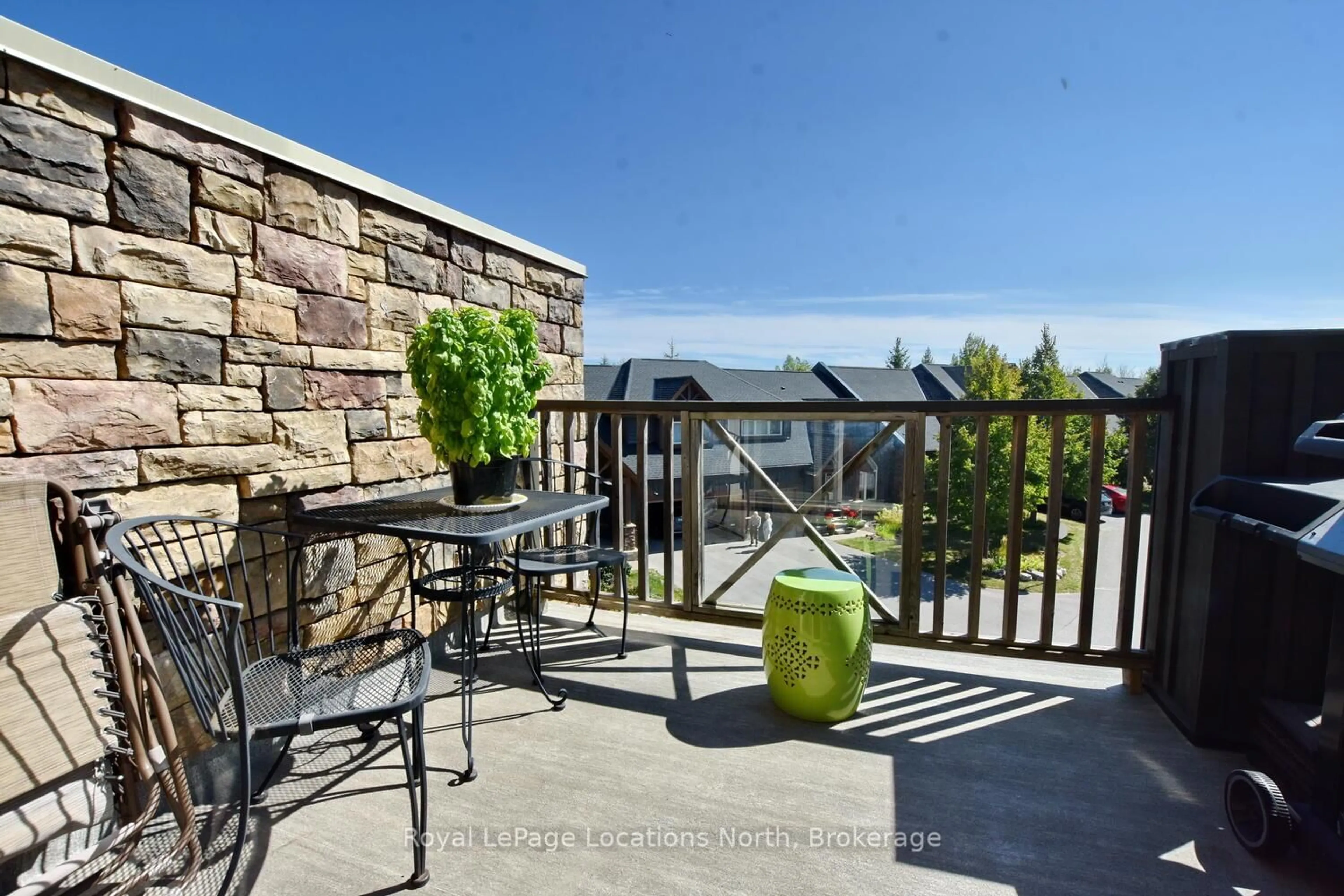 Patio, unknown for 30 Joseph Tr, Collingwood Ontario L9Y 0J2