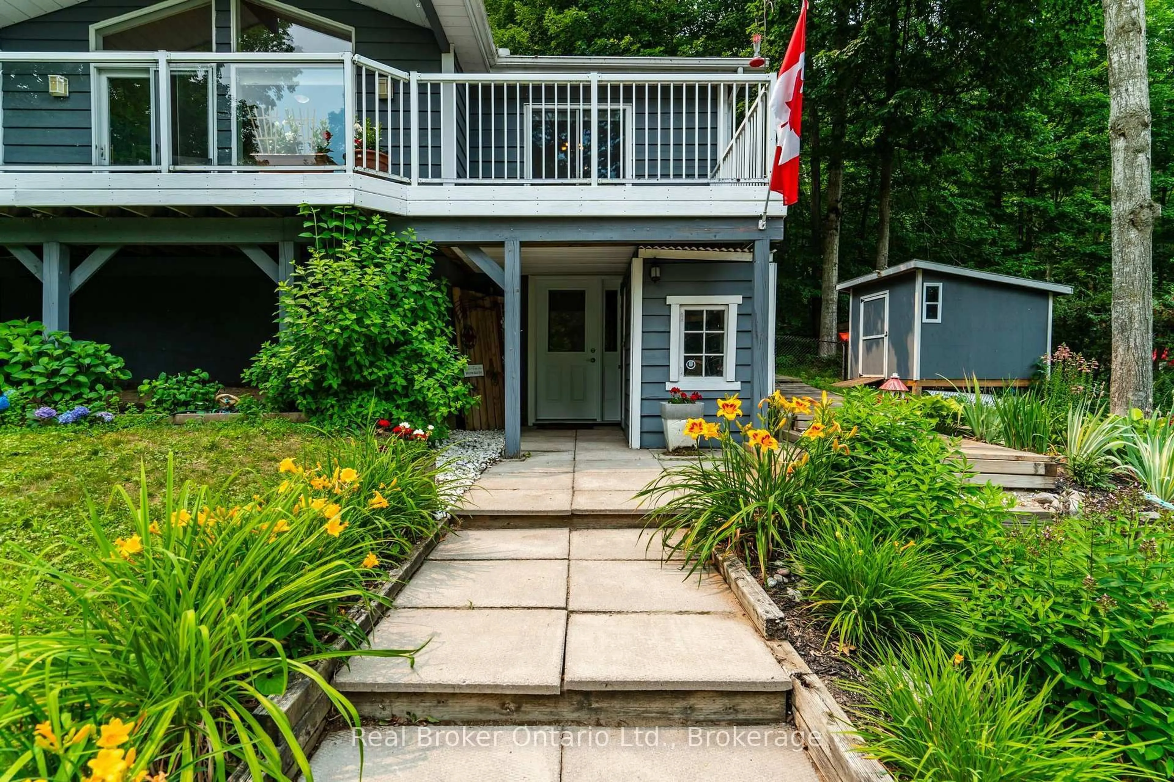 Patio, unknown for 120 Farlain Lake Rd, Tiny Ontario L9M 0B9