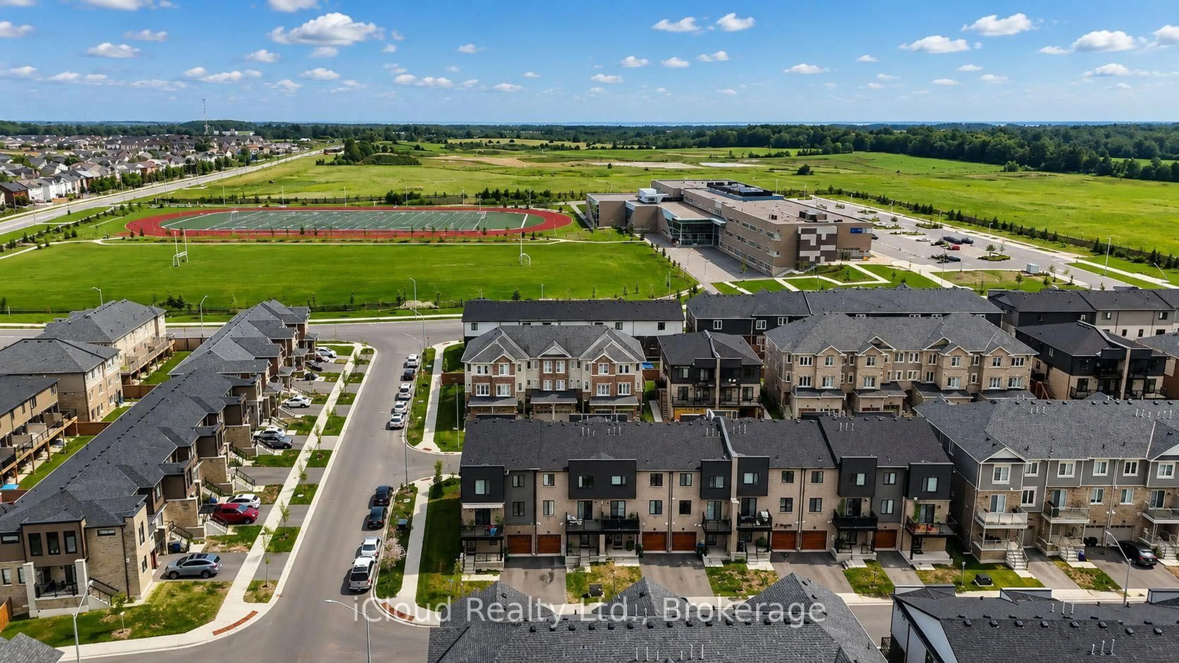 A pic from outside/outdoor area/front of a property/back of a property/a pic from drone, street for 35 Wagon Lane, Barrie Ontario L9J 0V4