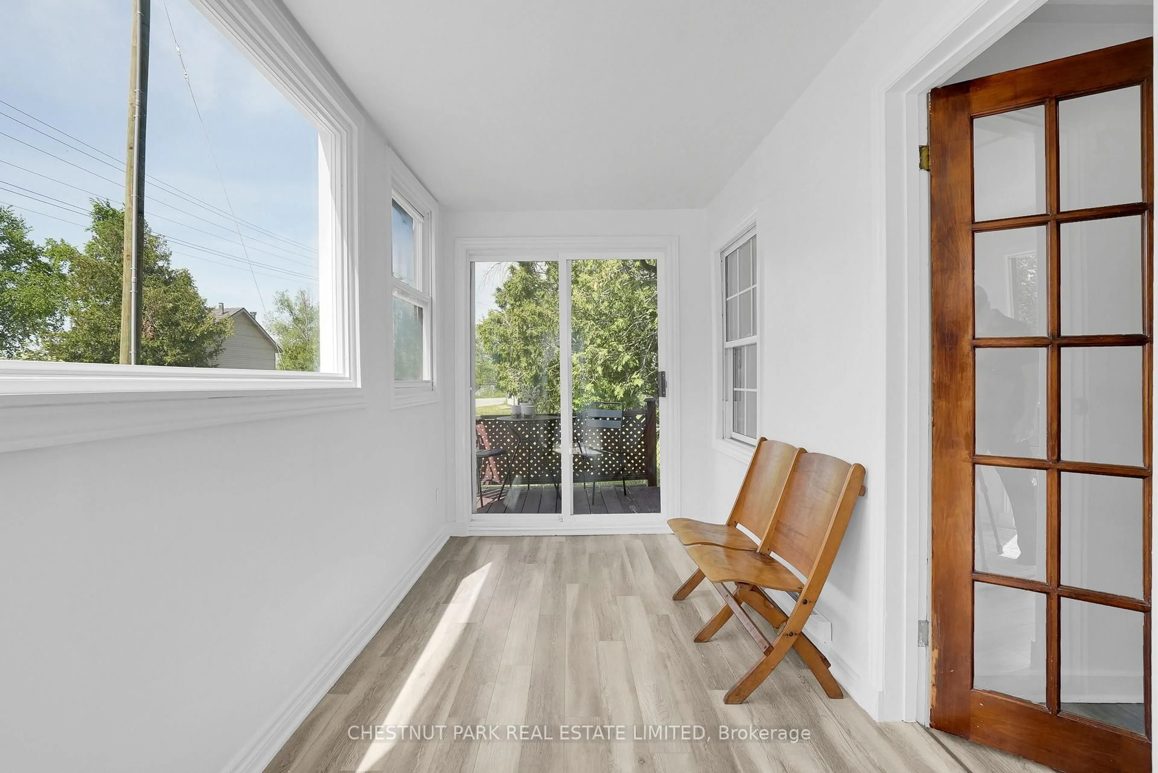 Indoor entryway for 1125 Ramara Road 47 Rd, Ramara Ontario L0K 1B0