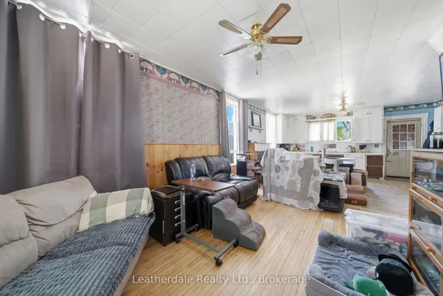 87 Bond St, Orillia 3