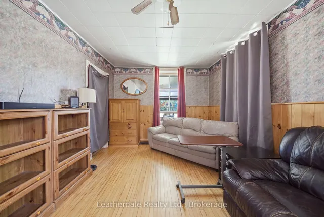 87 Bond St, Orillia 4