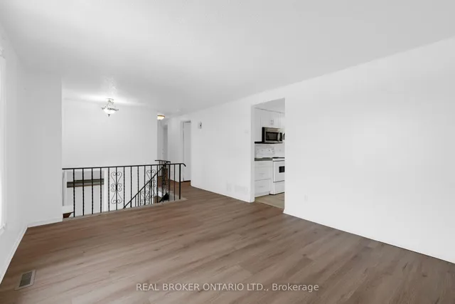 57 Bernick Dr, Barrie 5
