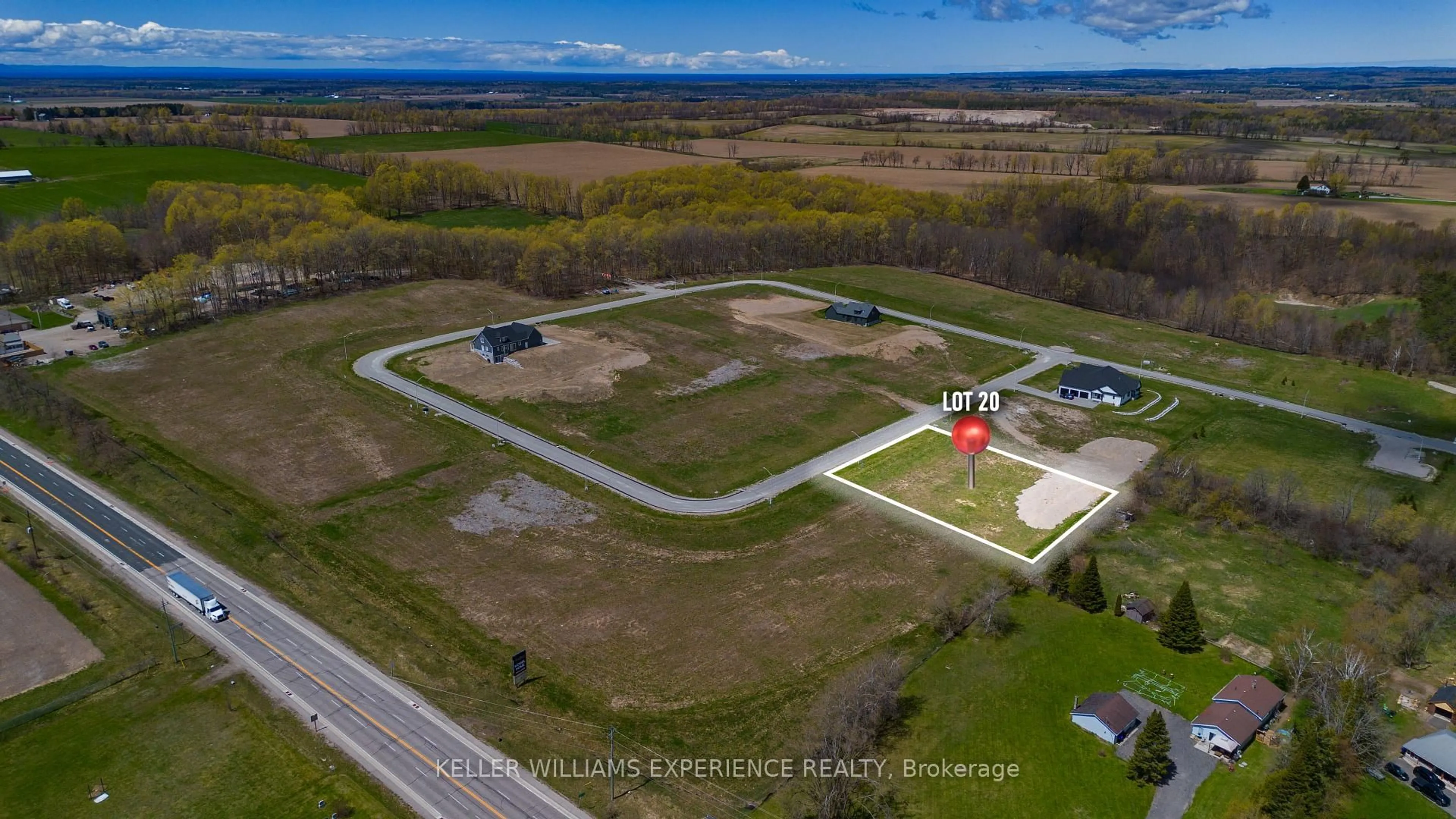 A pic from outside/outdoor area/front of a property/back of a property/a pic from drone, building for 88 Waverley Hts, Tay Ontario L0L 1P0