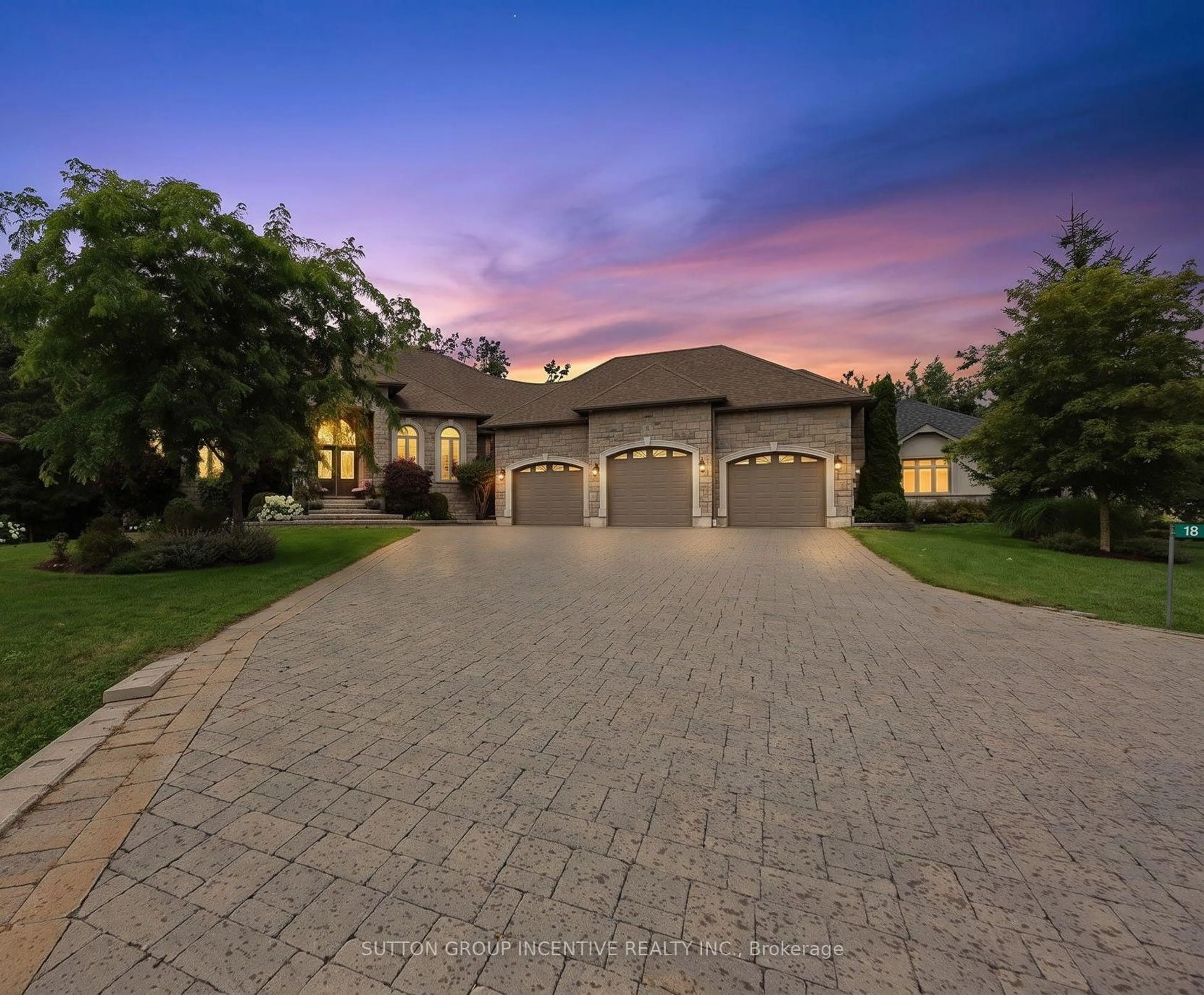 A pic from outside/outdoor area/front of a property/back of a property/a pic from drone, street for 18 Lloyd Cook Dr, Springwater Ontario L4M 4S4