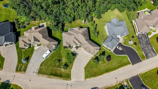18 Lloyd Cook Dr, Springwater 5