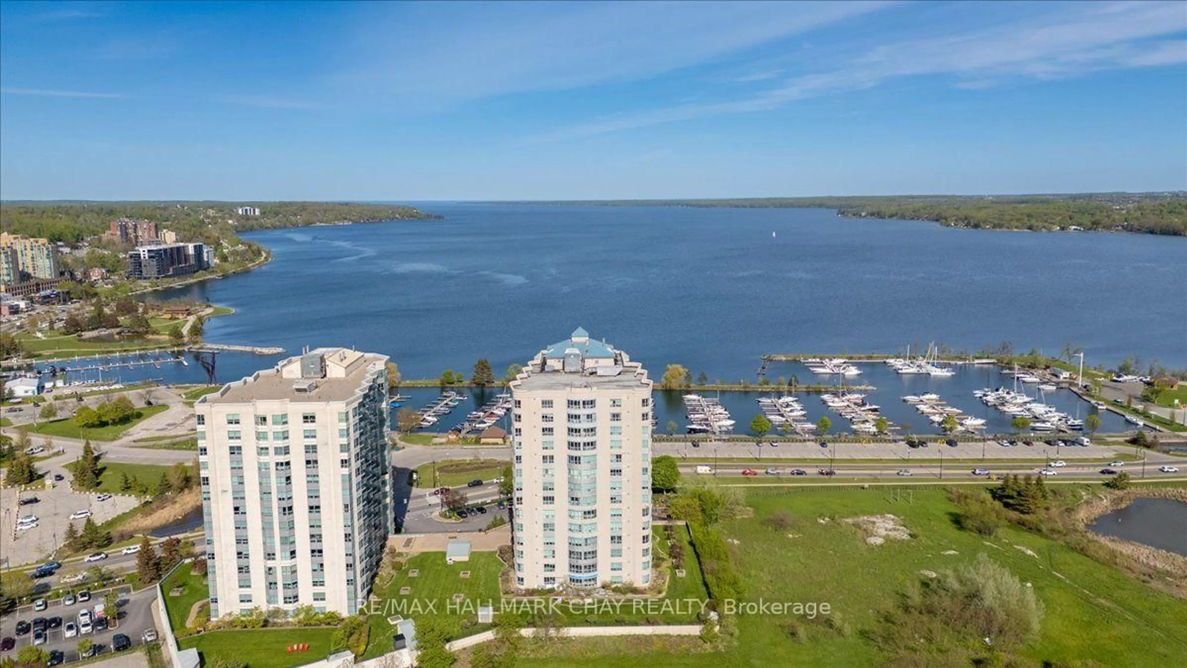 A pic from outside/outdoor area/front of a property/back of a property/a pic from drone, water/lake/river/ocean view for 6 Toronto St #1608, Barrie Ontario L4N 9R2
