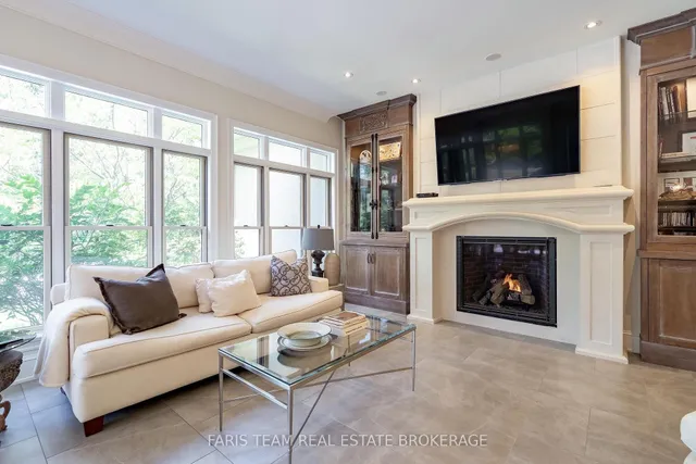 6 Midves Crt, Springwater 3