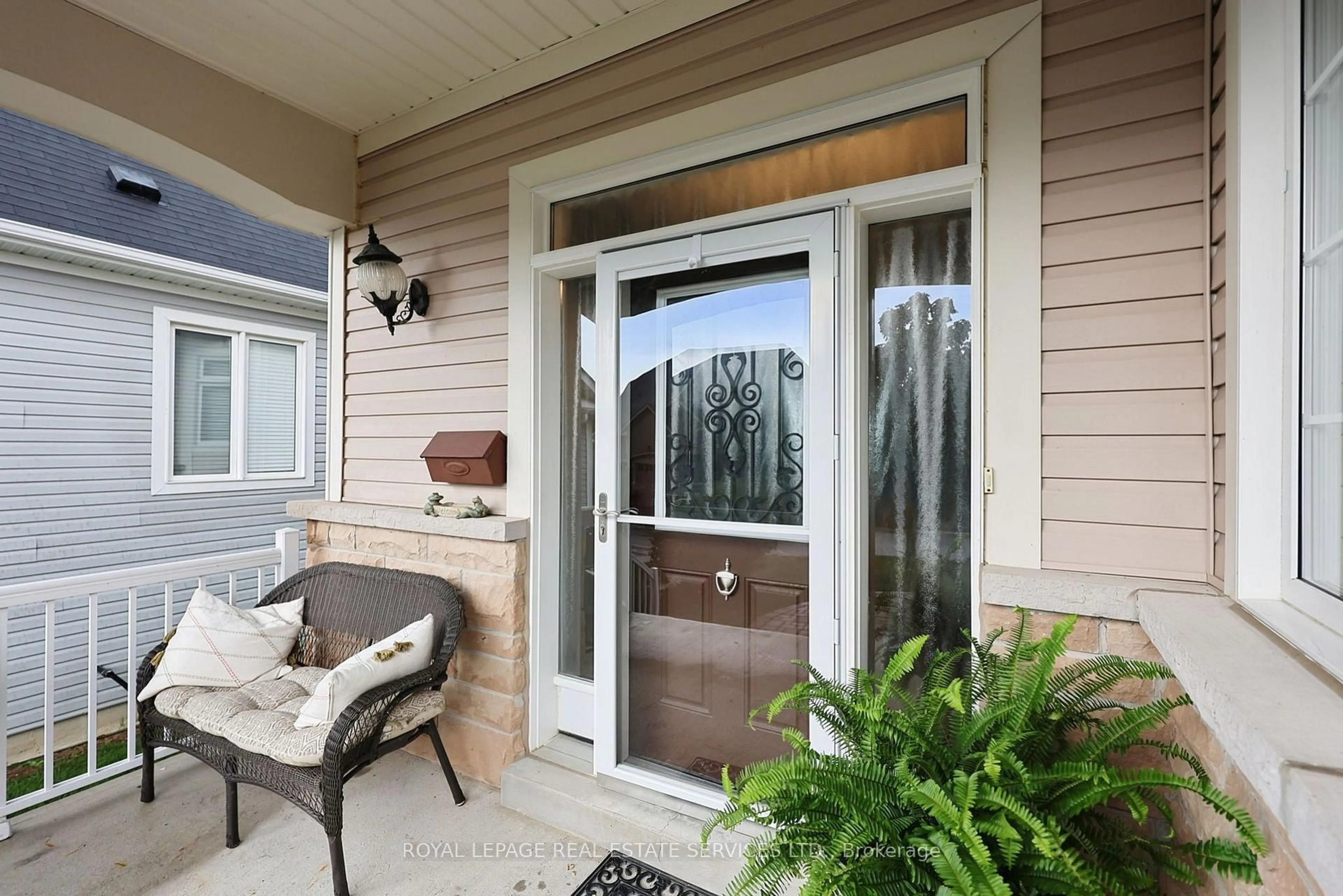 Unknown for 17 LEEWARD Circ, Wasaga Beach Ontario L9Z 0E9