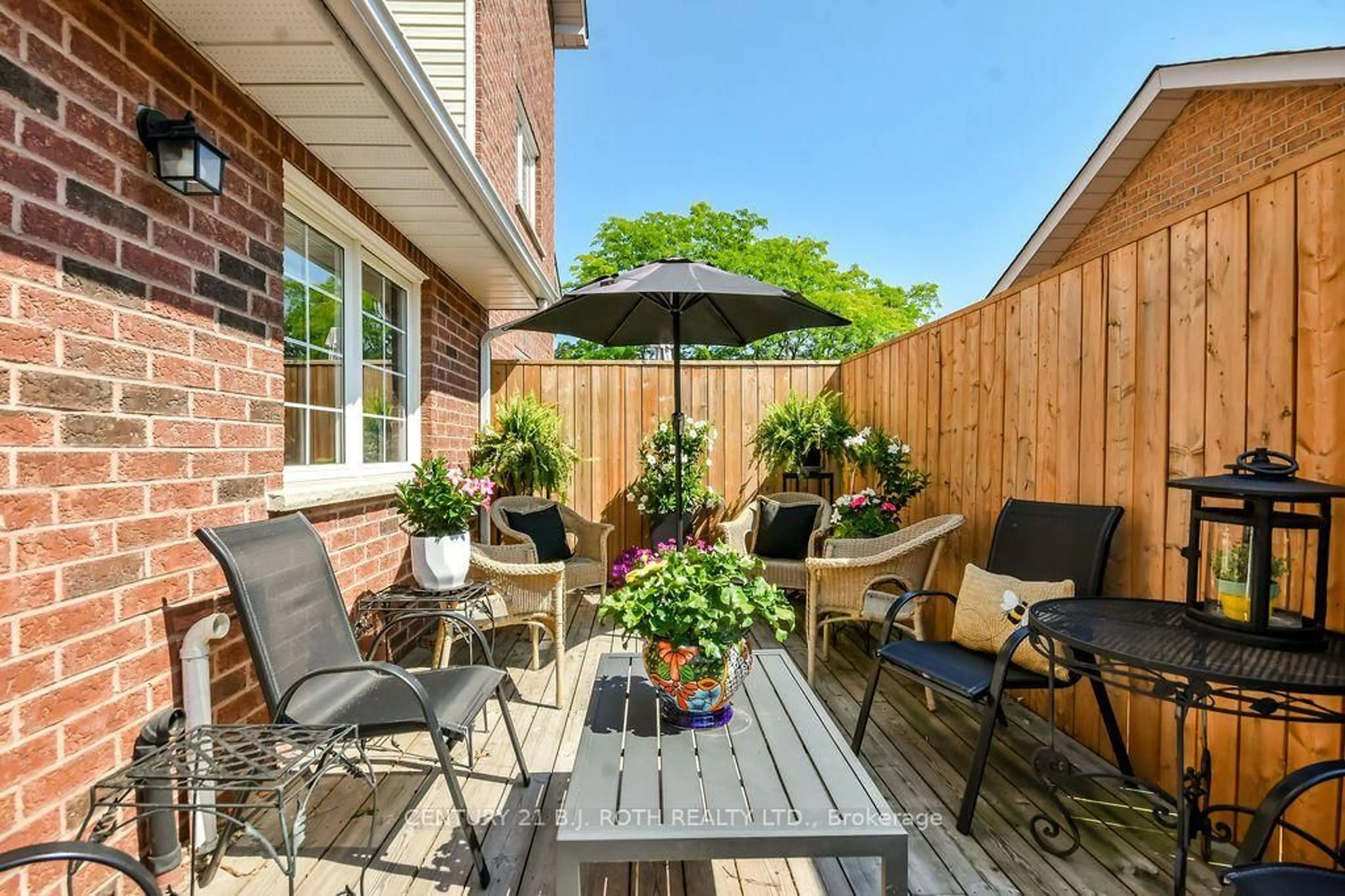 Patio, street for 60 MUSEUM Dr #505, Orillia Ontario L3V 7T9
