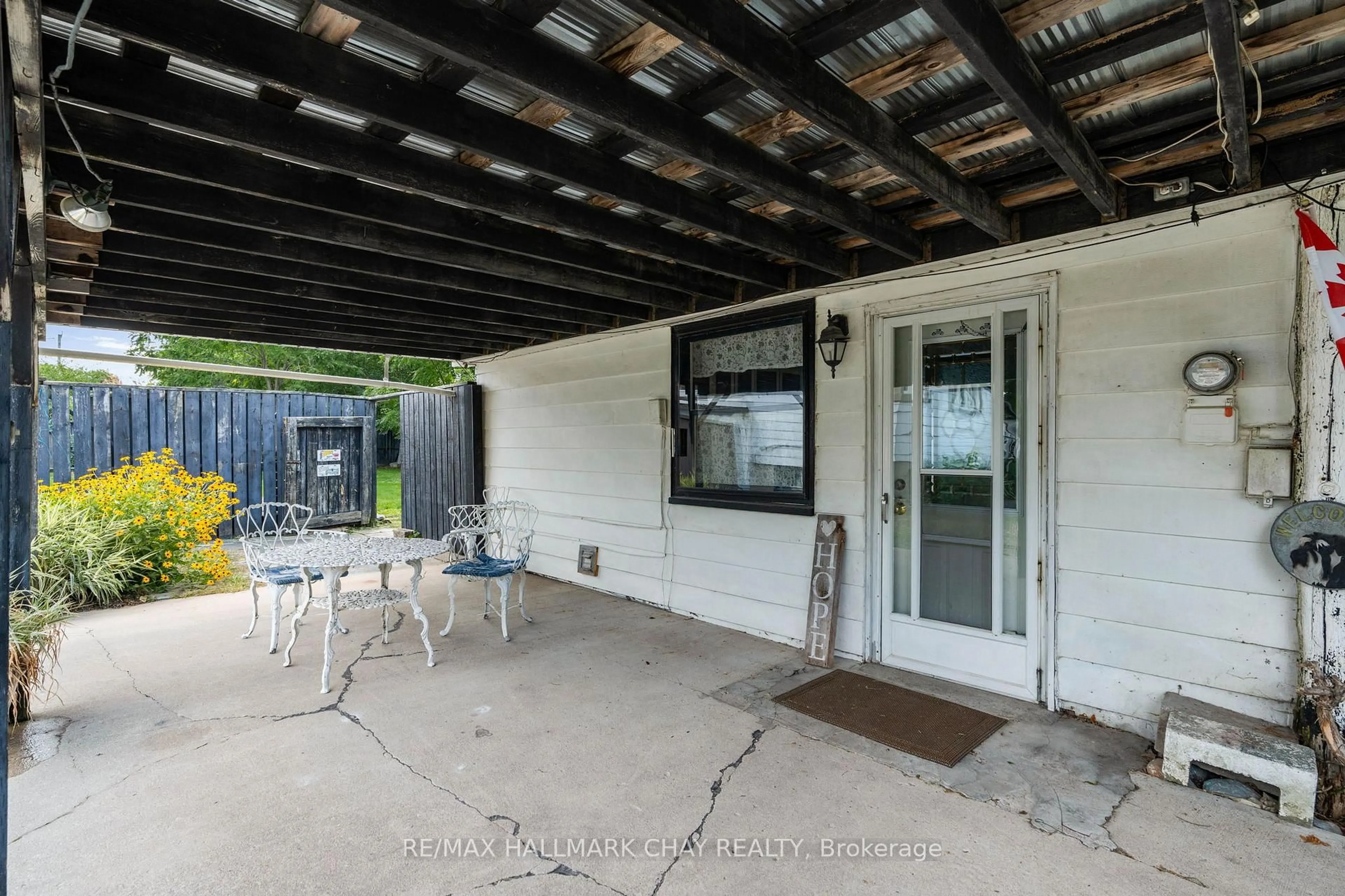 Patio, street for 7 Caroline St, Clearview Ontario L0M 1G0