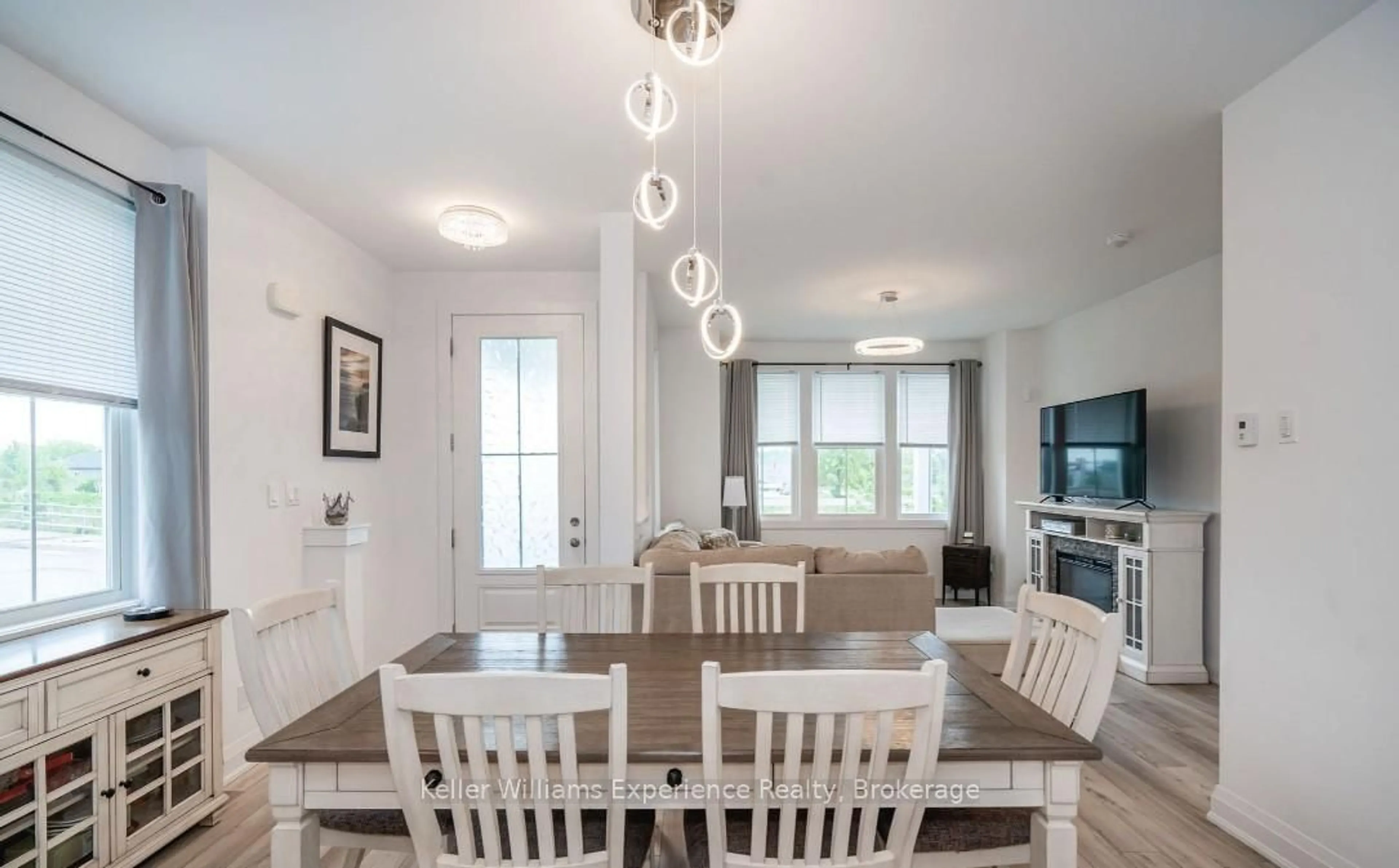 Dining room, unknown for 30 Samantha Lane, Midland Ontario L4R 0H4